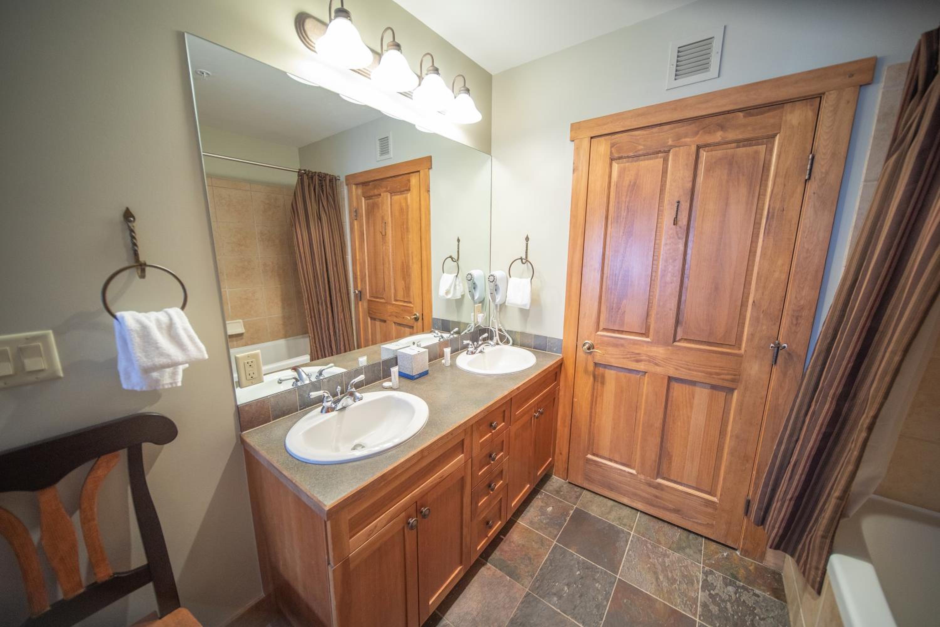 Summit County Vacations - Red Hawk Lodge 2281 by SummitCove Lodging - Property Image 1