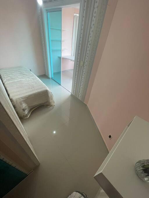 Casa no segundo andar com piscina