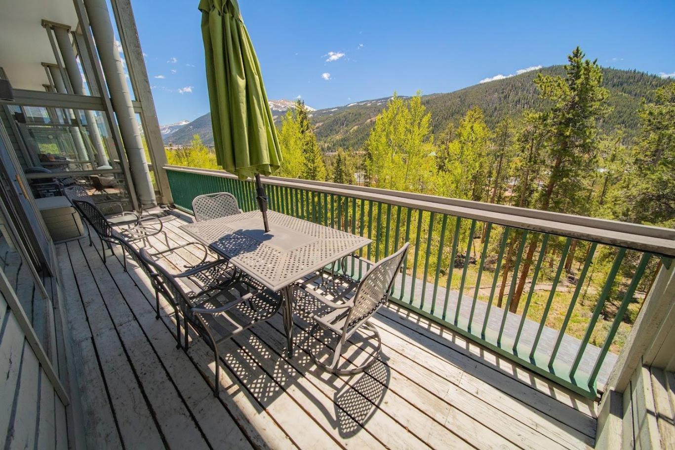 Saints John 2517 by SummitCove Lodging