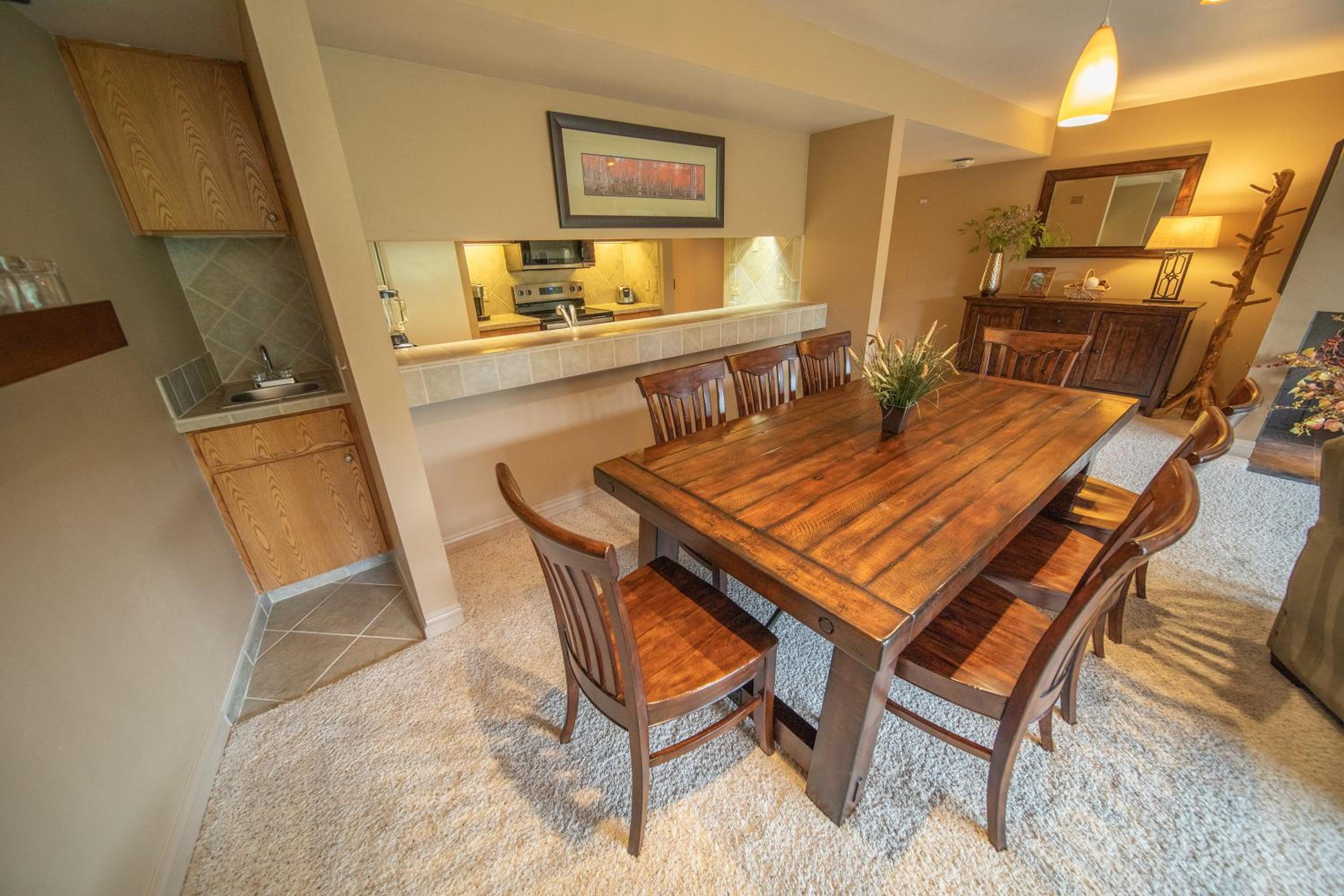 Saints John 2517 by SummitCove Lodging