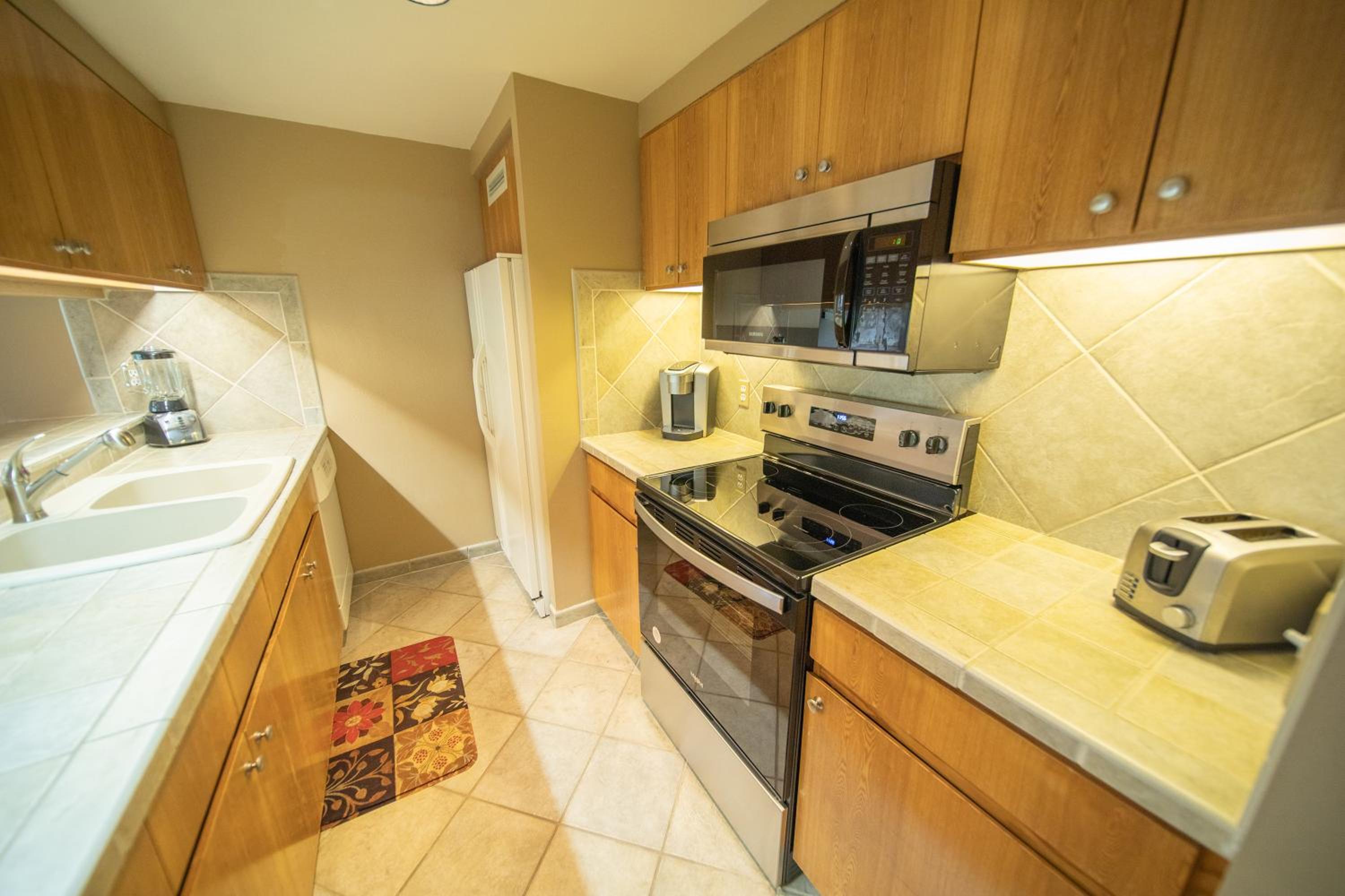 Saints John 2517 by SummitCove Lodging