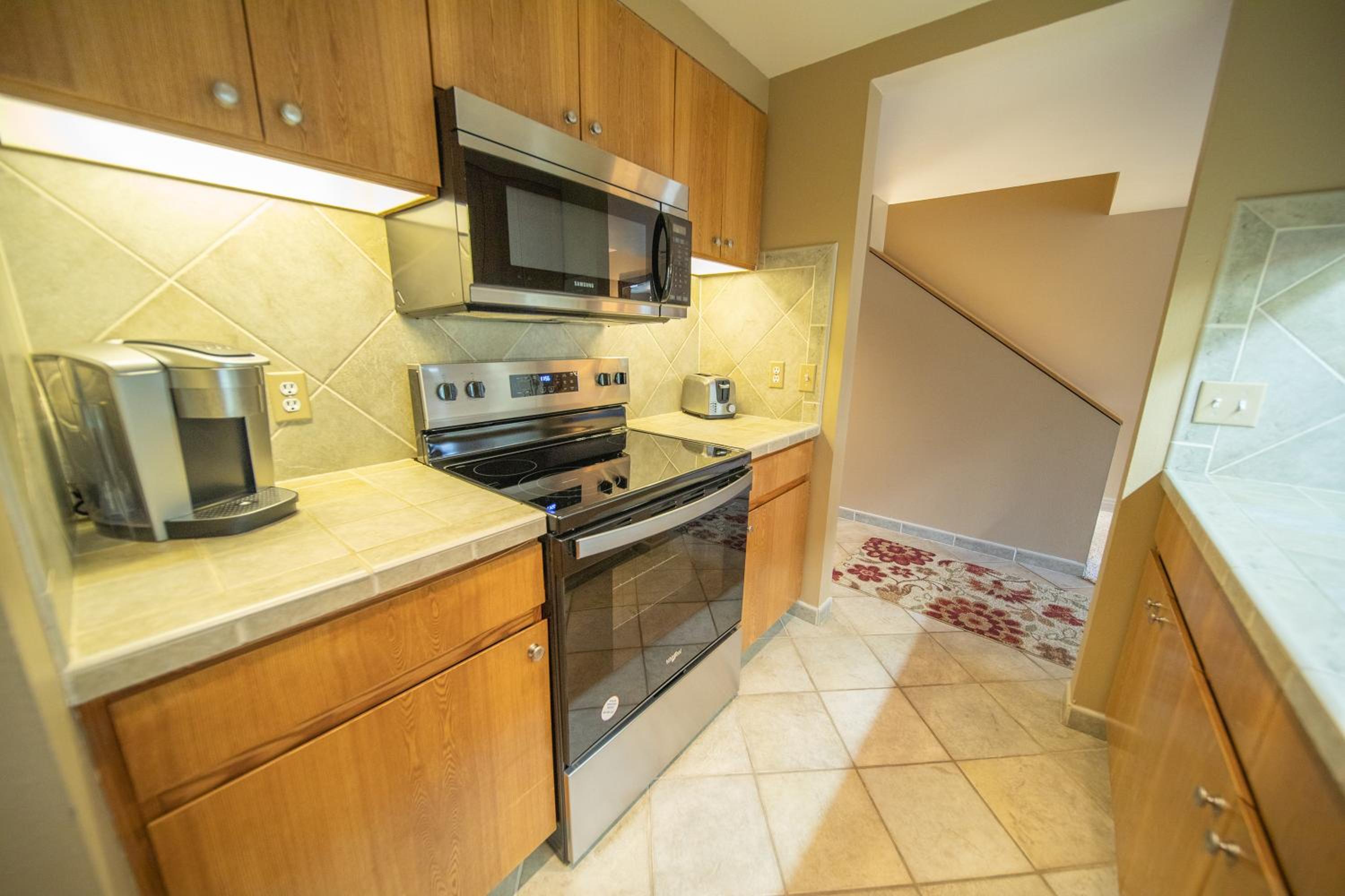 Saints John 2517 by SummitCove Lodging