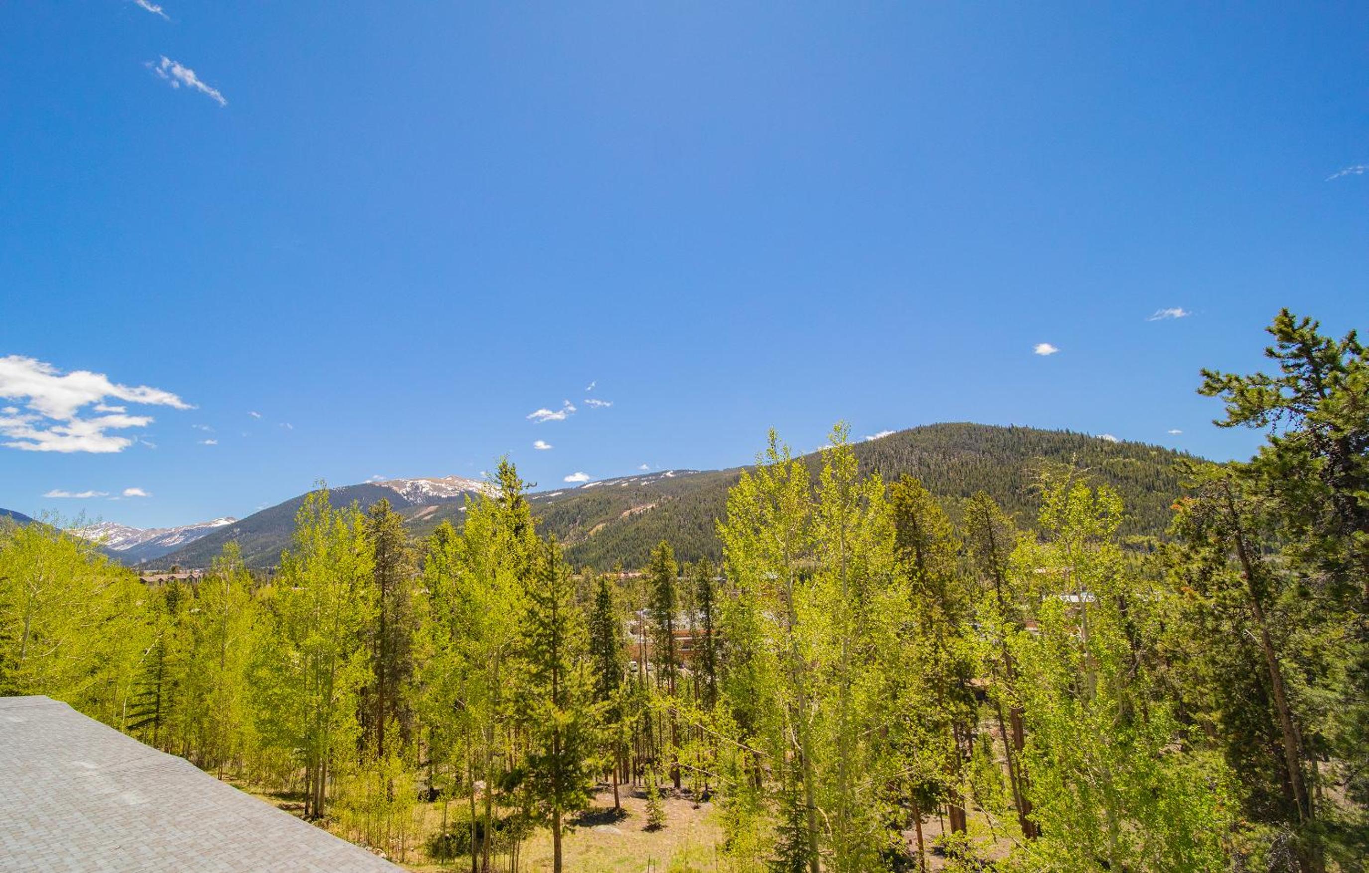 Saints John 2517 by SummitCove Lodging