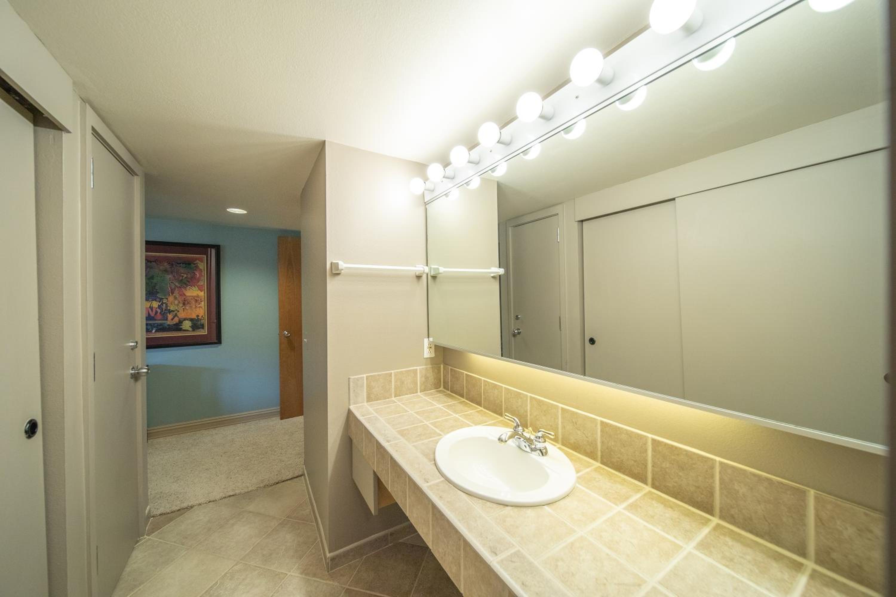 Saints John 2517 by SummitCove Lodging