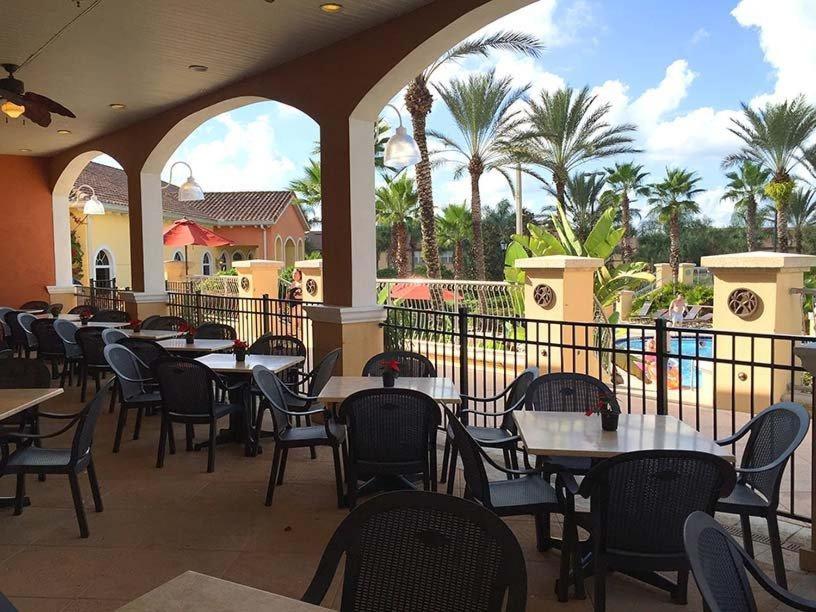 Spacious 4BR Regal Palms Villa 8 Guests Resort view 3