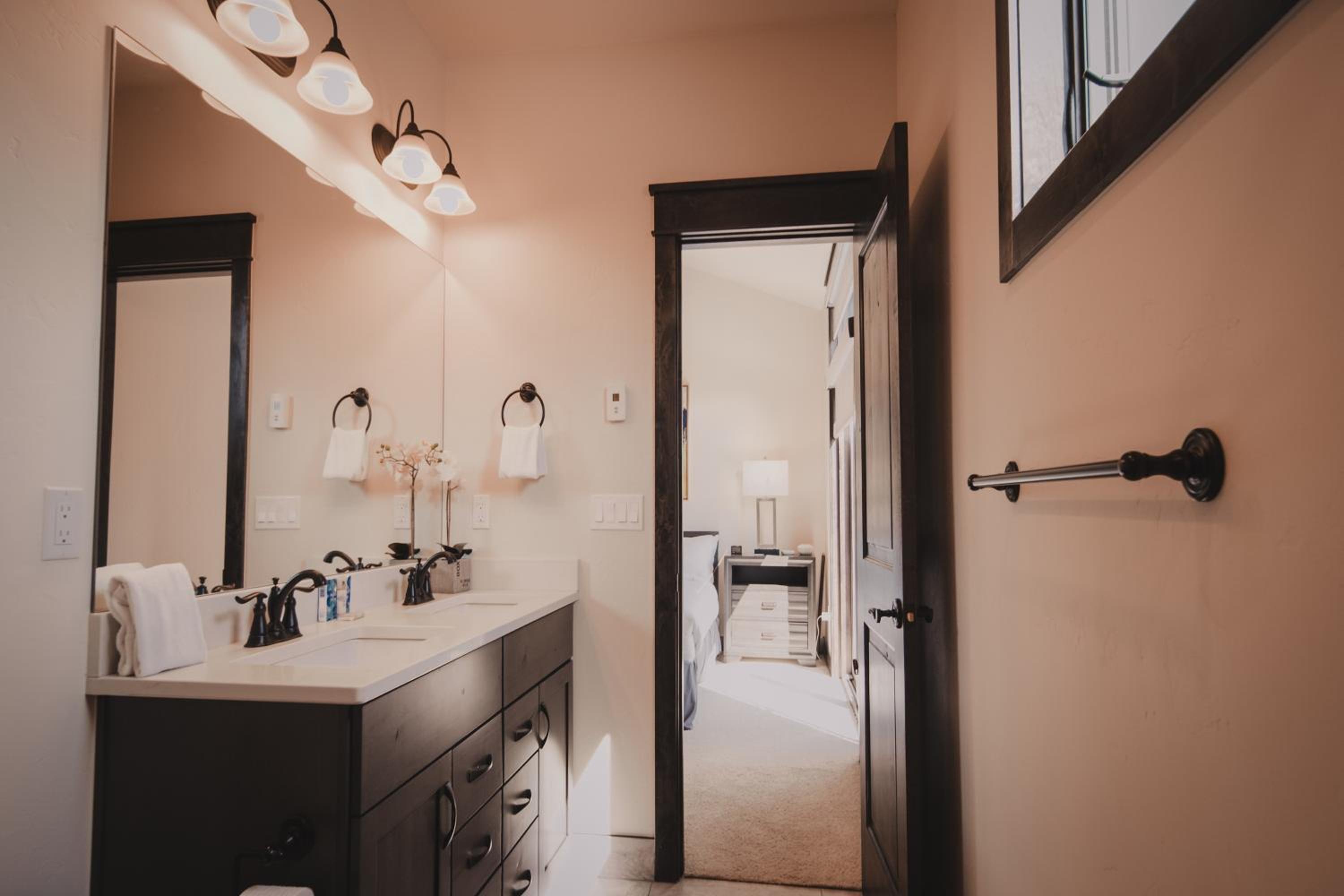 River Run Townhomes 100 by SummitCove Lodging