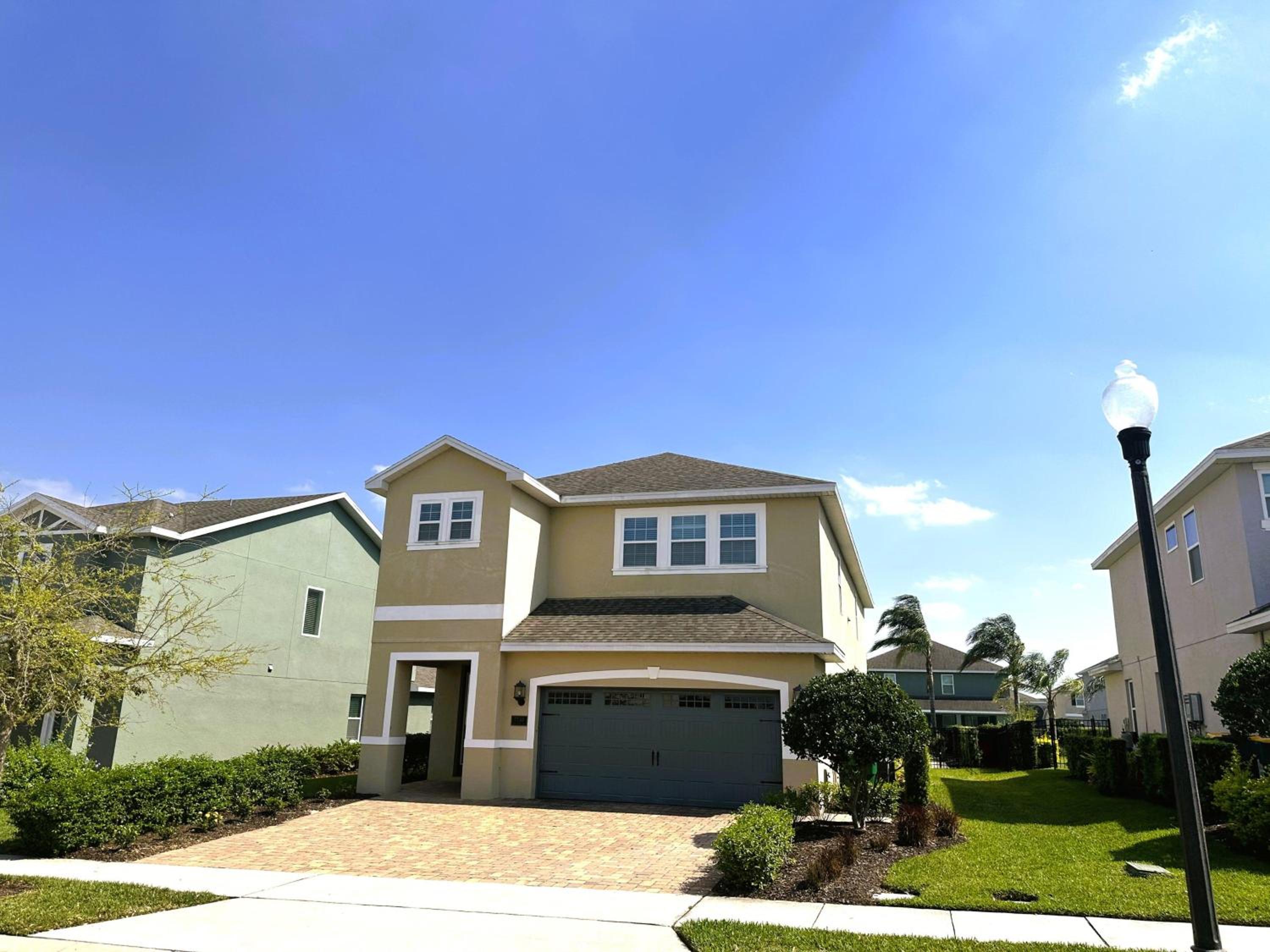 6 bedrooms pool home Encore Reunion Resort Gated