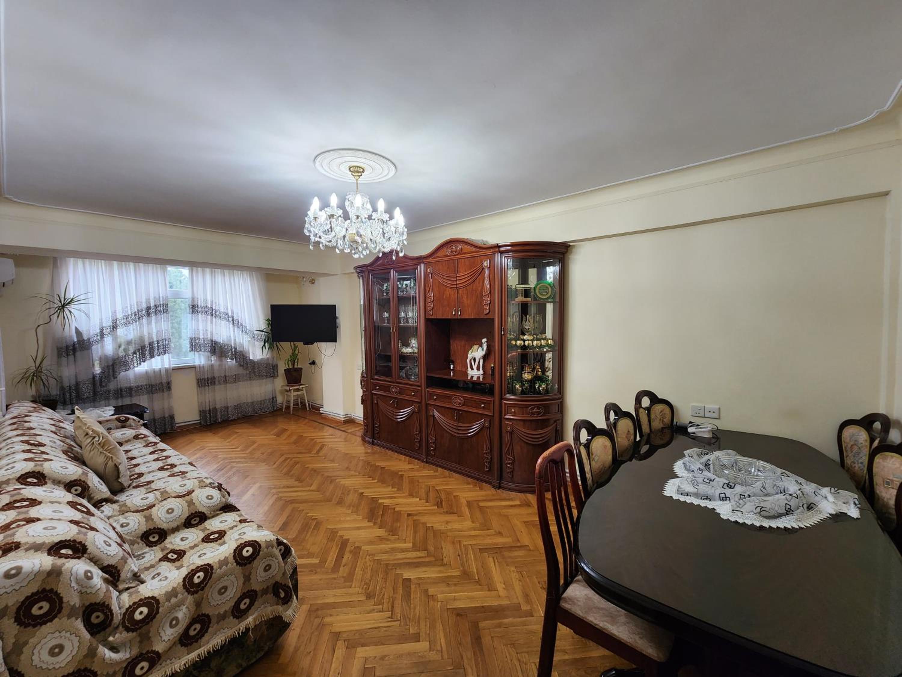 Cozy Apart in center