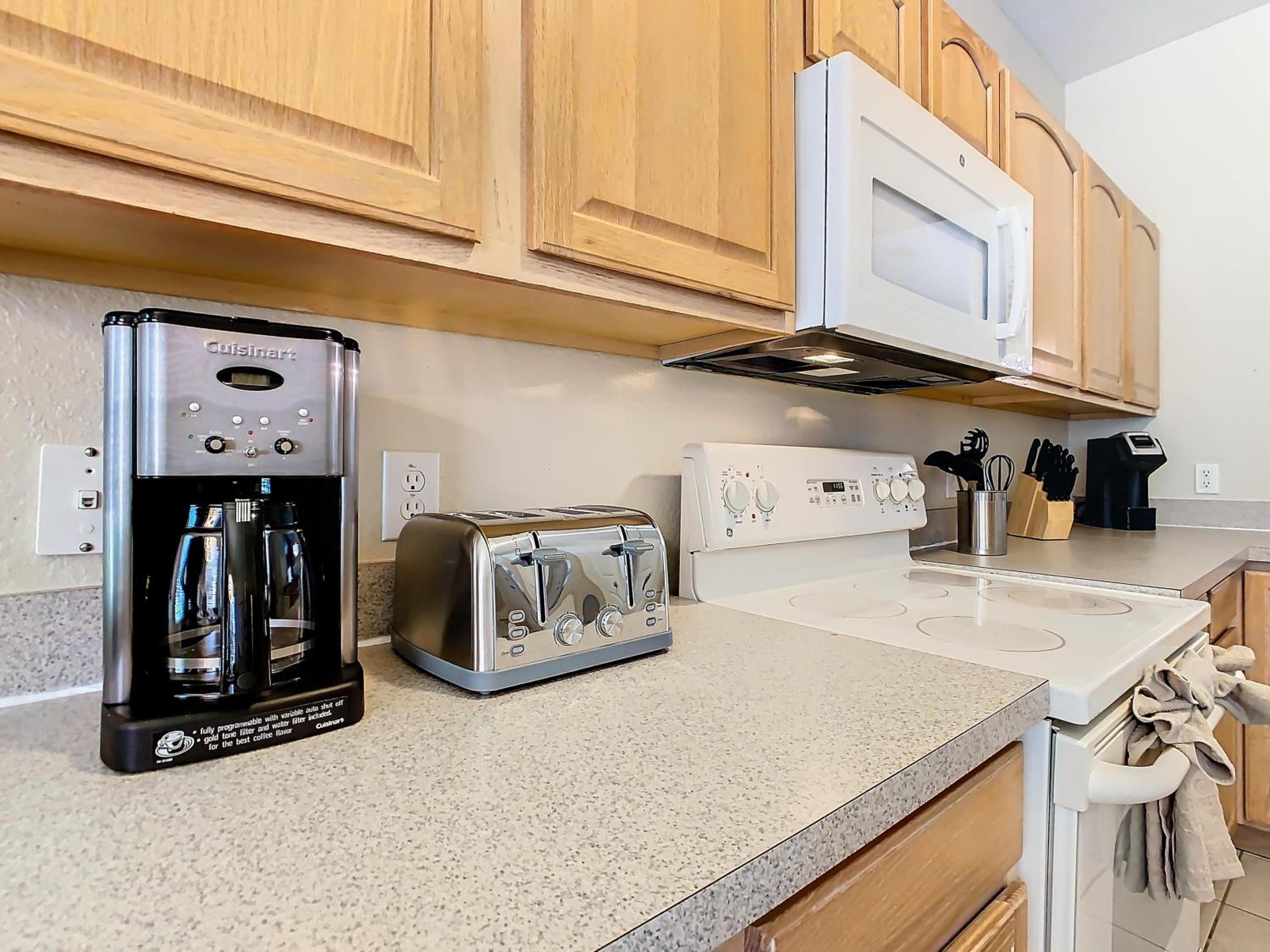 WH7742CS - Newly renovated villa in Windsor Hills