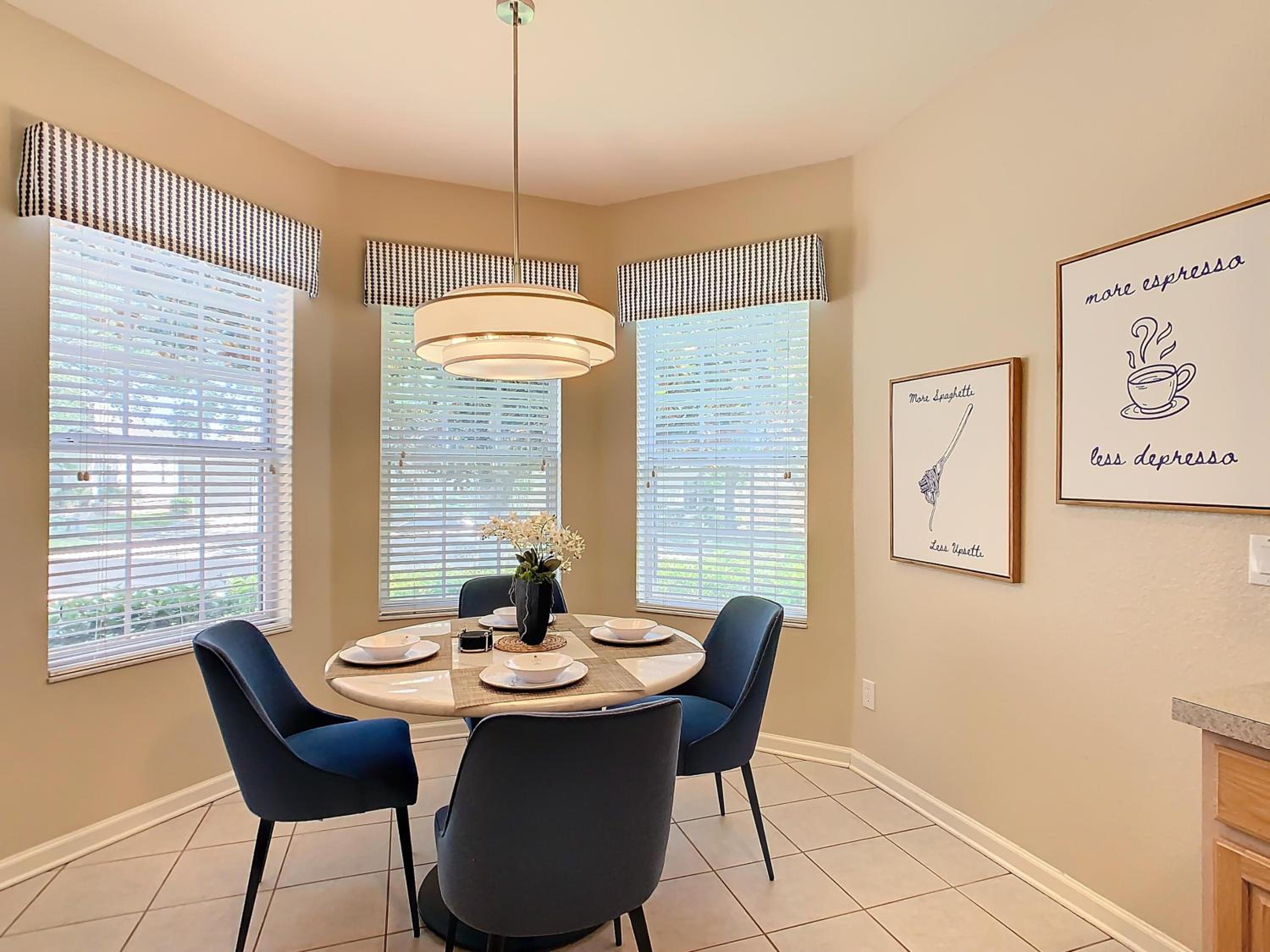 WH7742CS - Newly renovated villa in Windsor Hills