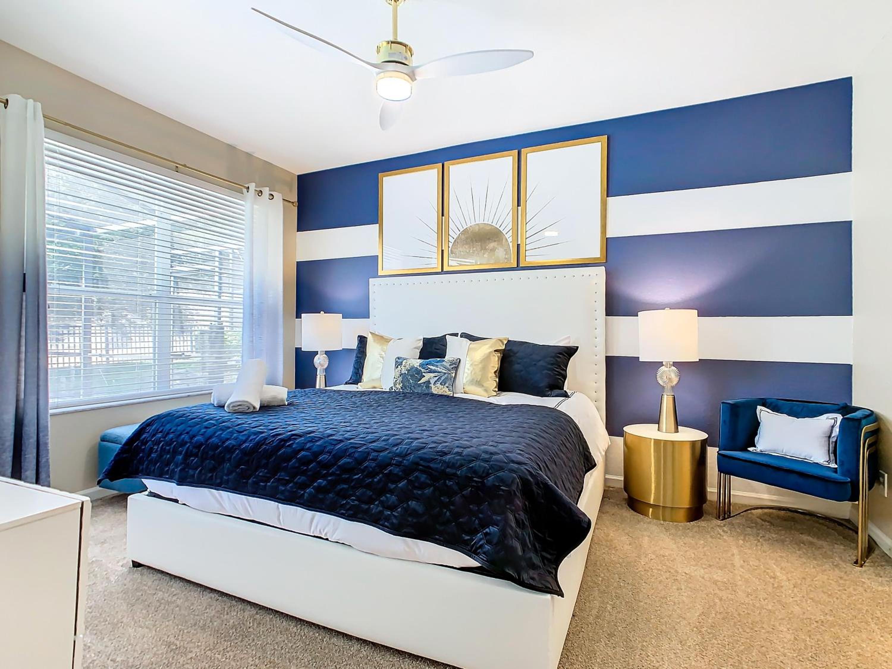 WH7742CS - Newly renovated villa in Windsor Hills