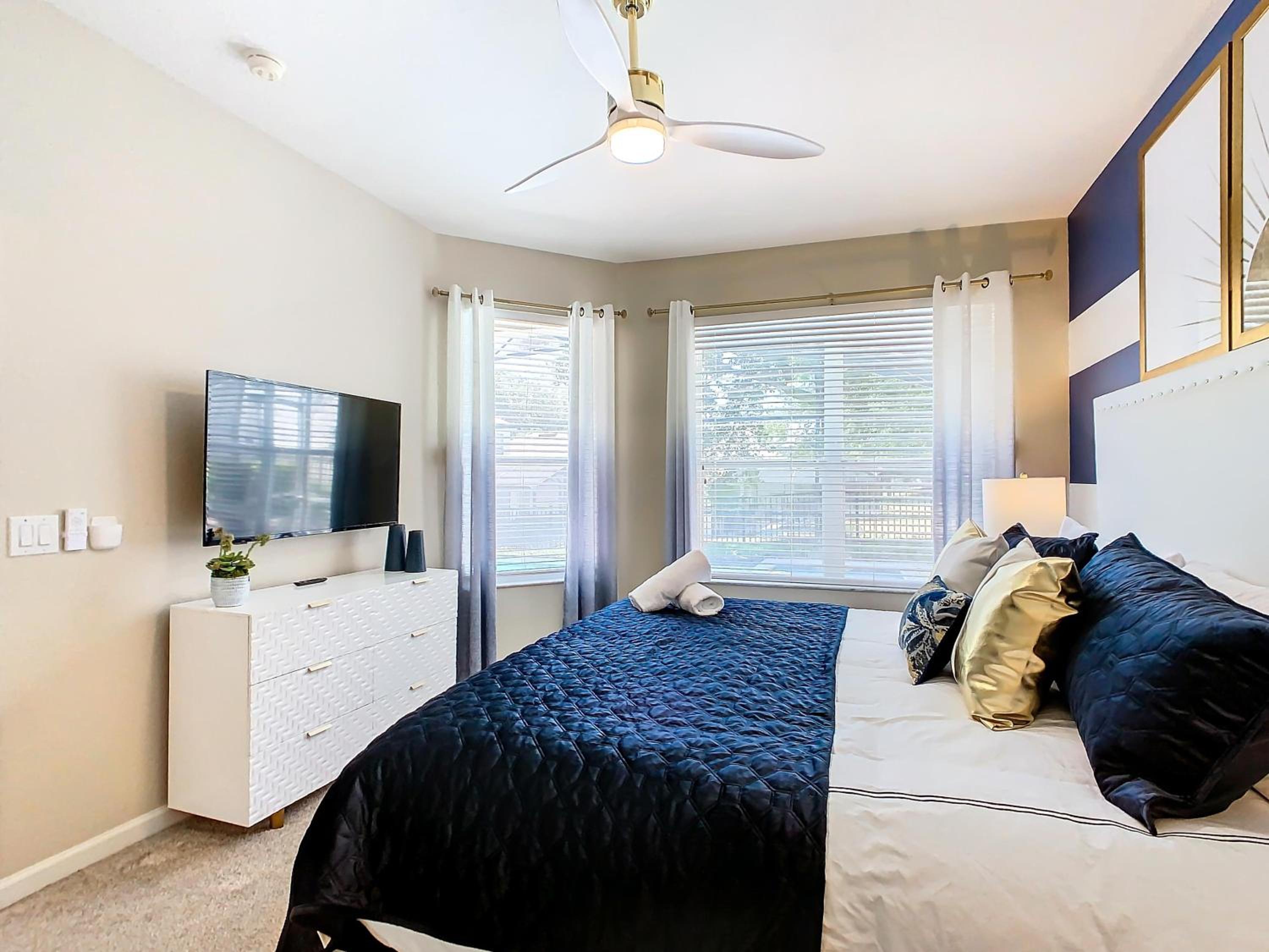 WH7742CS - Newly renovated villa in Windsor Hills