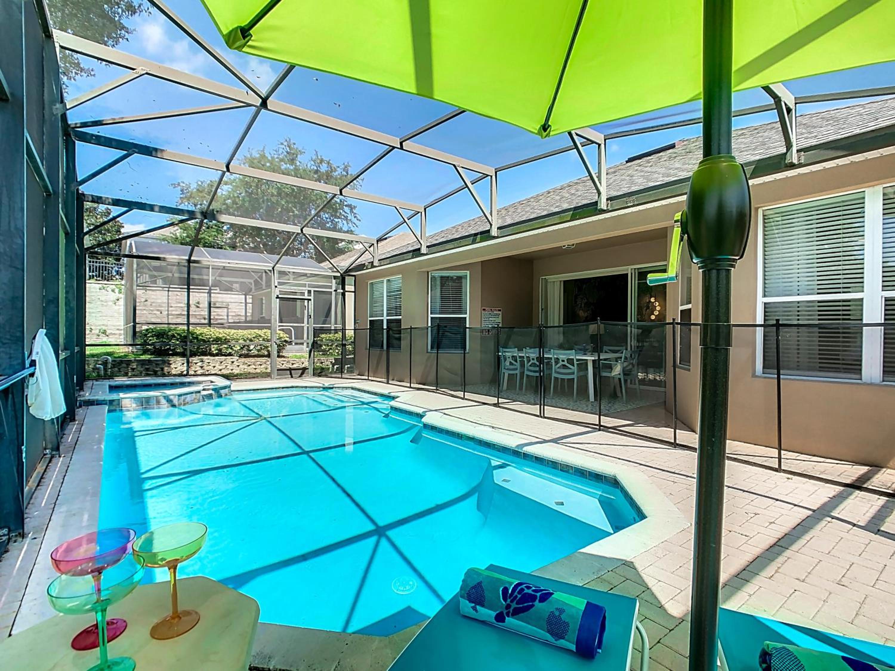 WH7742CS - Newly renovated villa in Windsor Hills