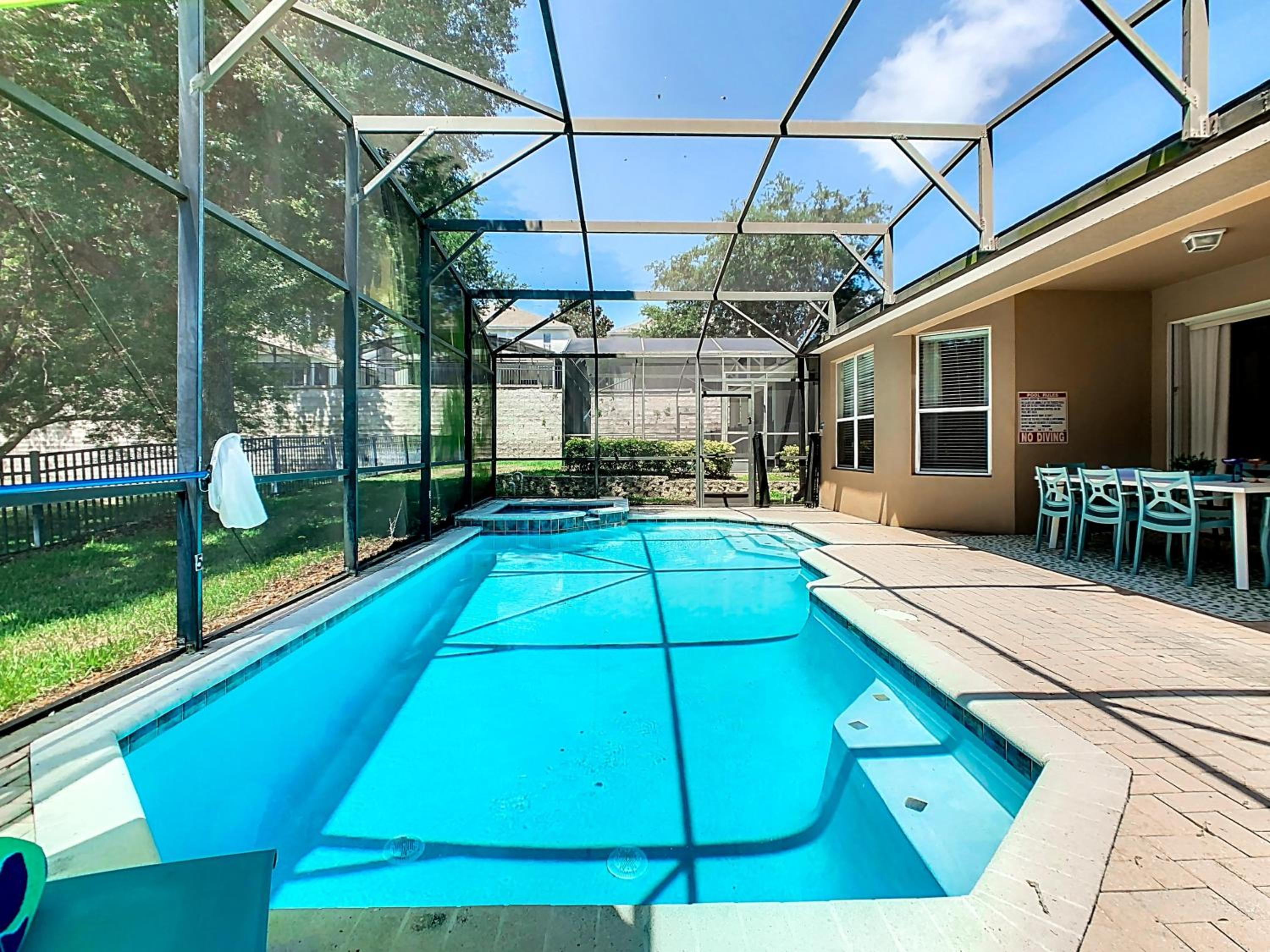 WH7742CS - Newly renovated villa in Windsor Hills