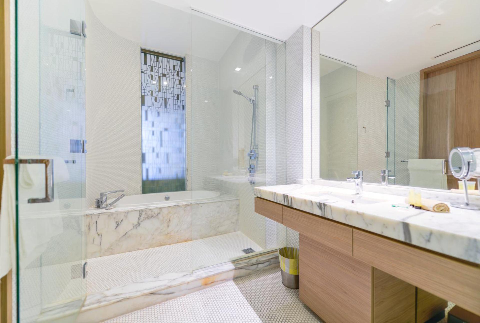 King Suite that Will Make You Feel Like Royalty!
