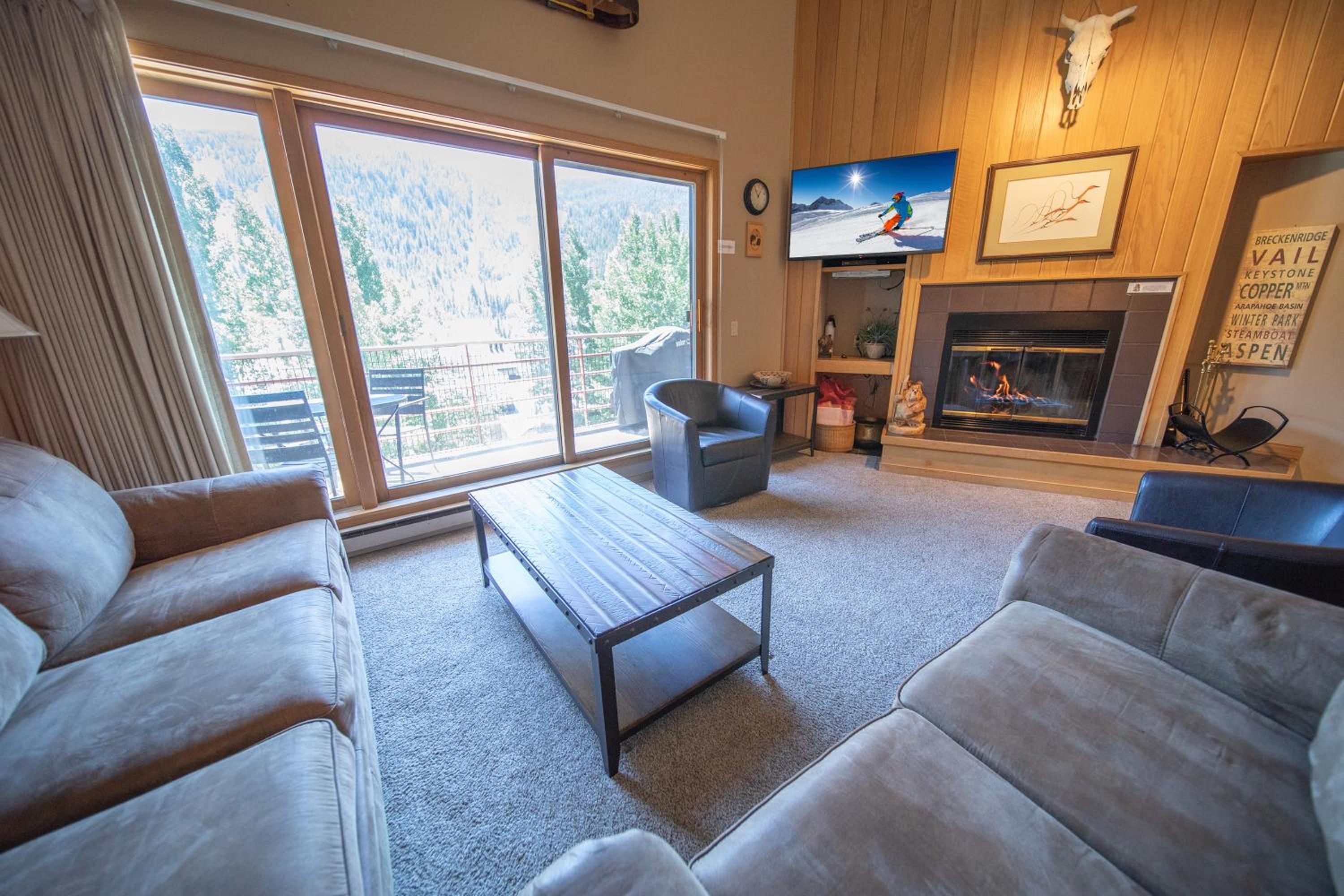 Ski Run 302 by SummitCove Lodging