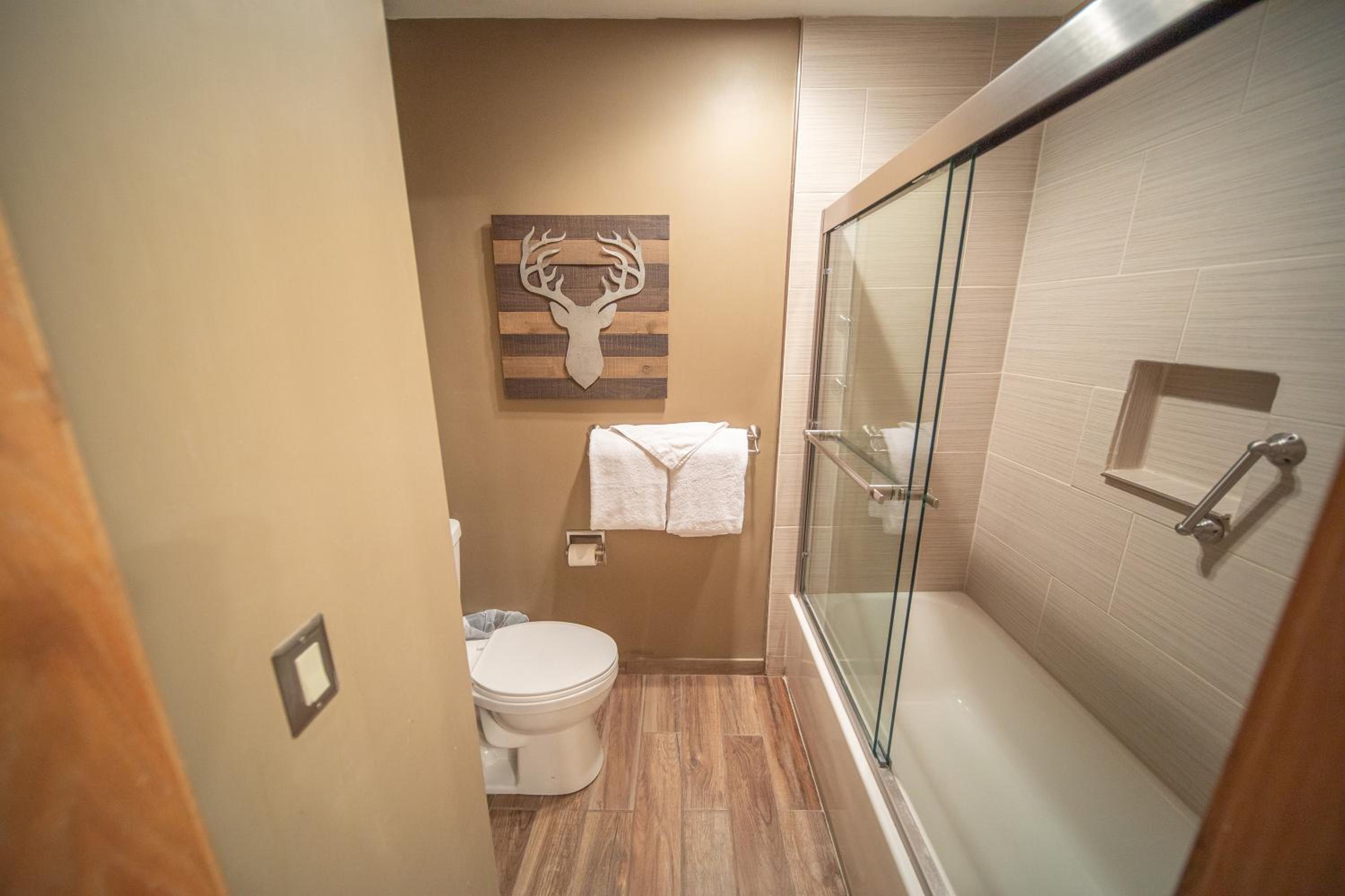 Ski Run 302 by SummitCove Lodging