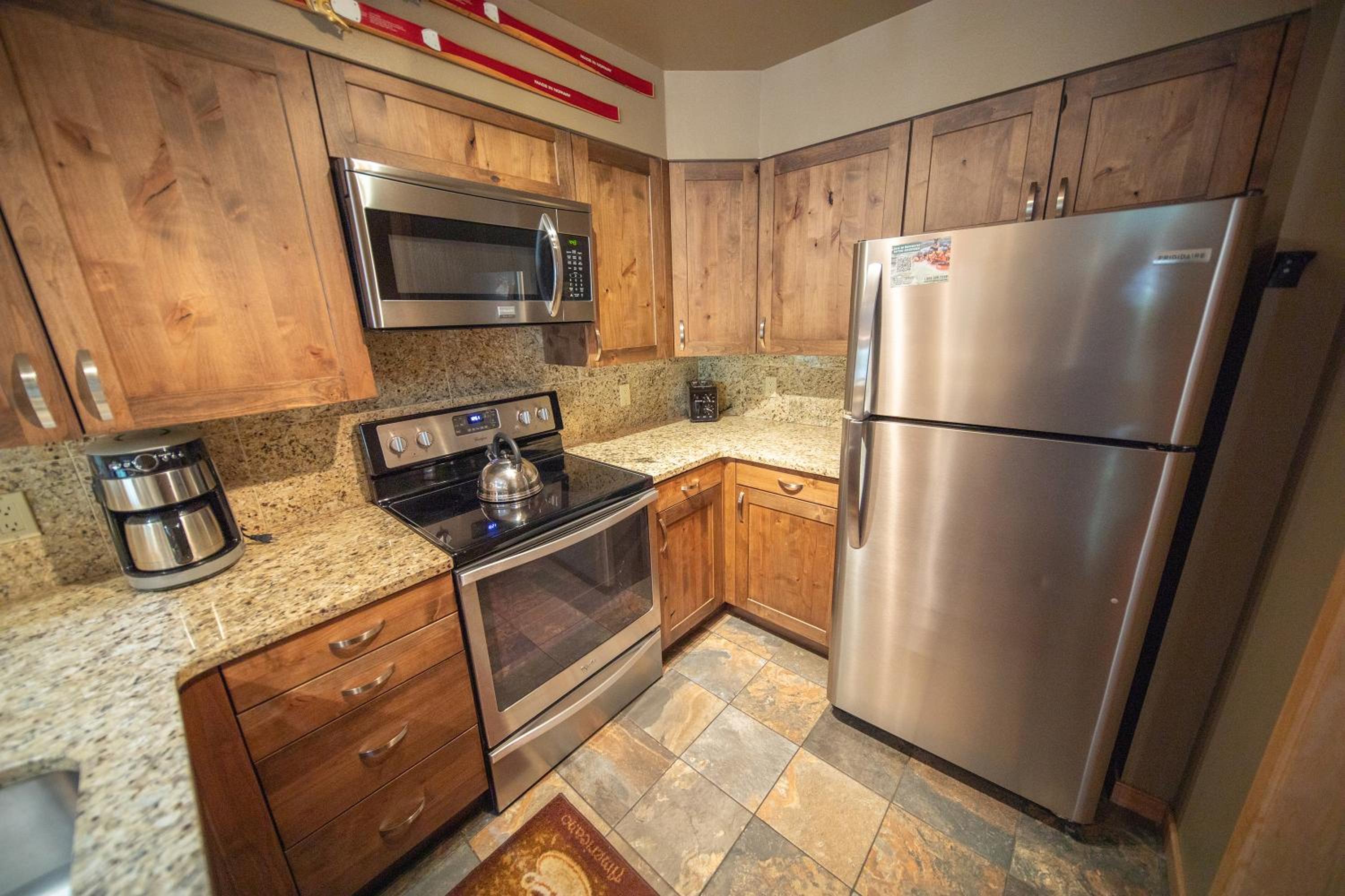 Ski Run 302 by SummitCove Lodging