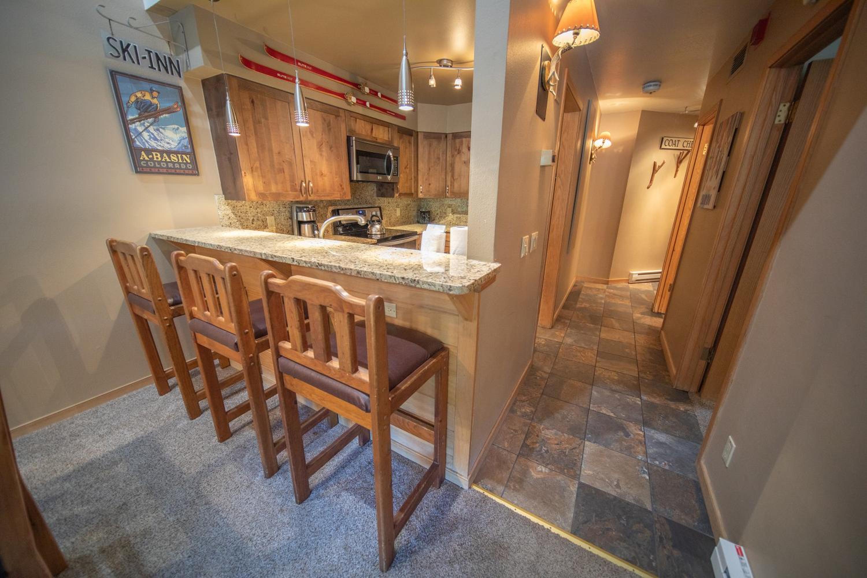 Ski Run 302 by SummitCove Lodging