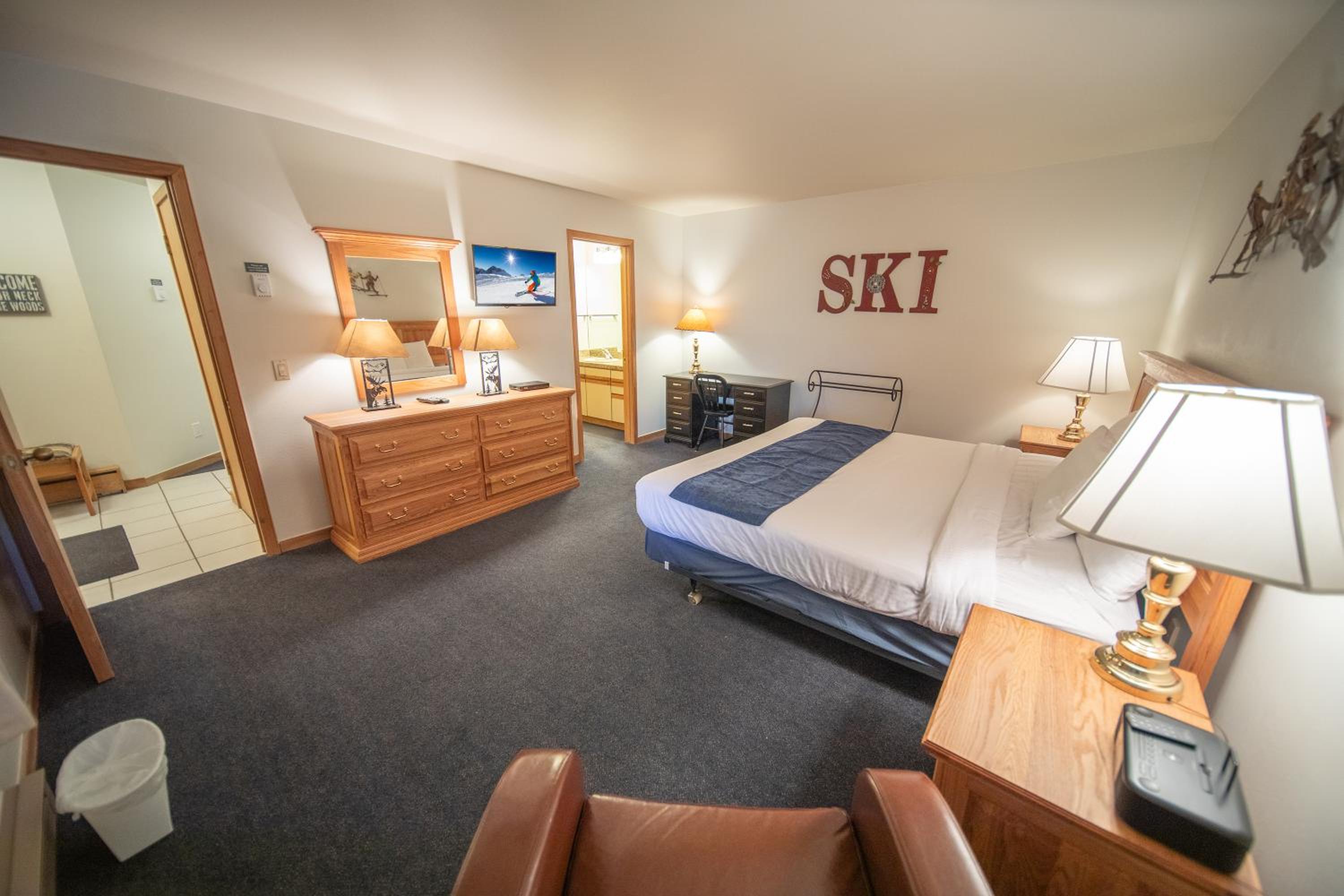 Ski Run 202 by SummitCove Lodging