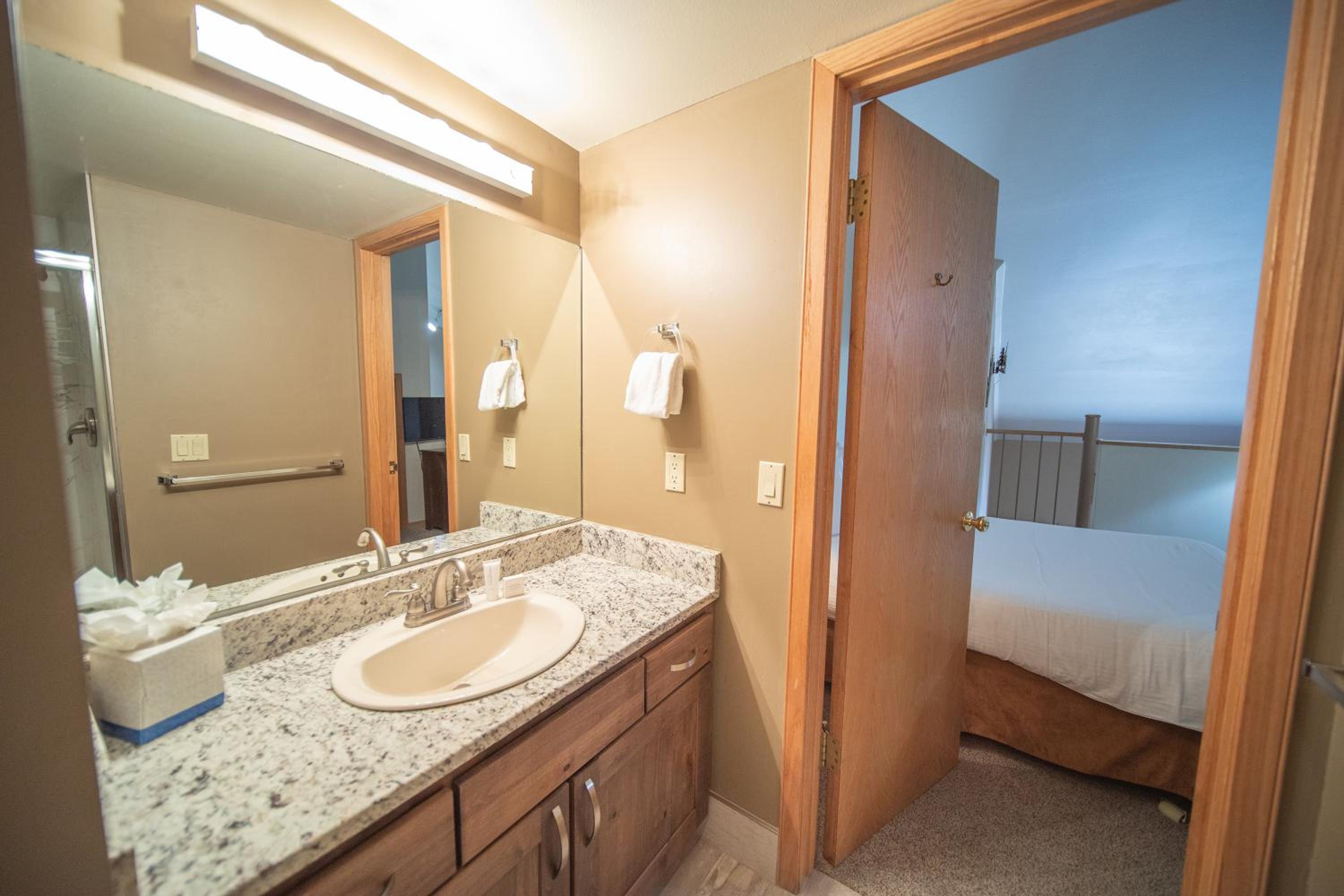 Ski Run 302 by SummitCove Lodging