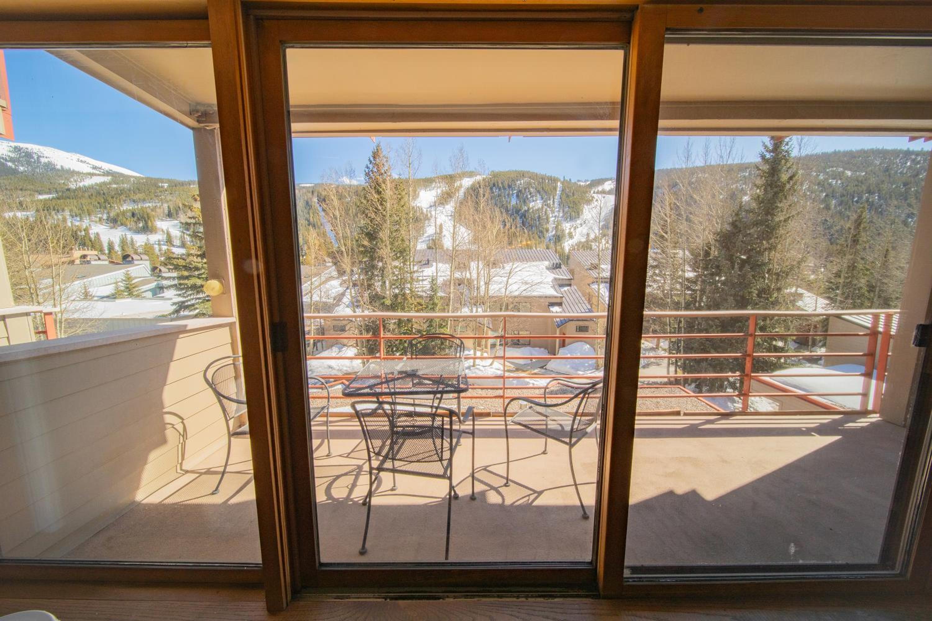 Ski Run 202 by SummitCove Lodging