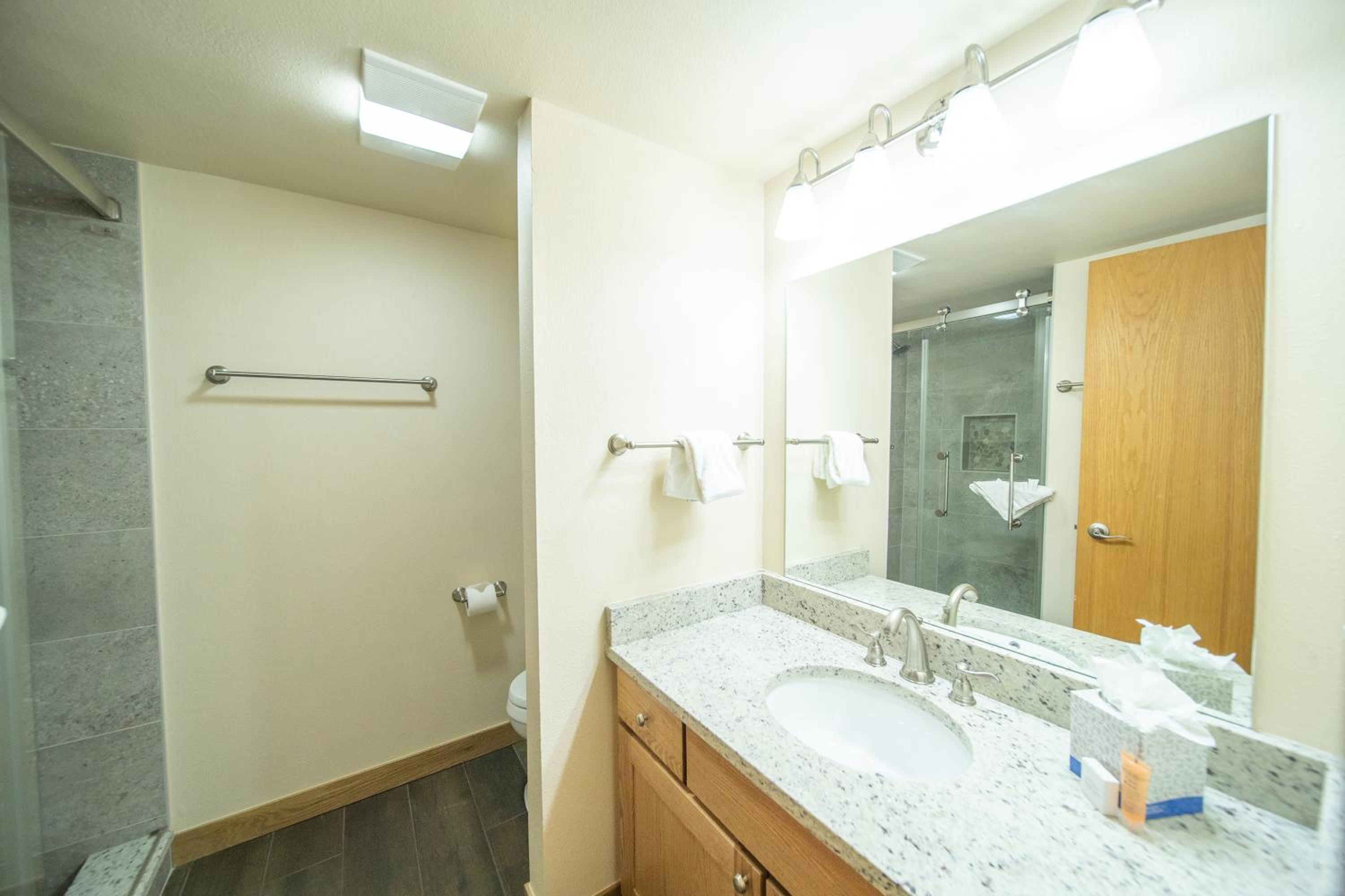 Ski Run 411 by SummitCove Lodging