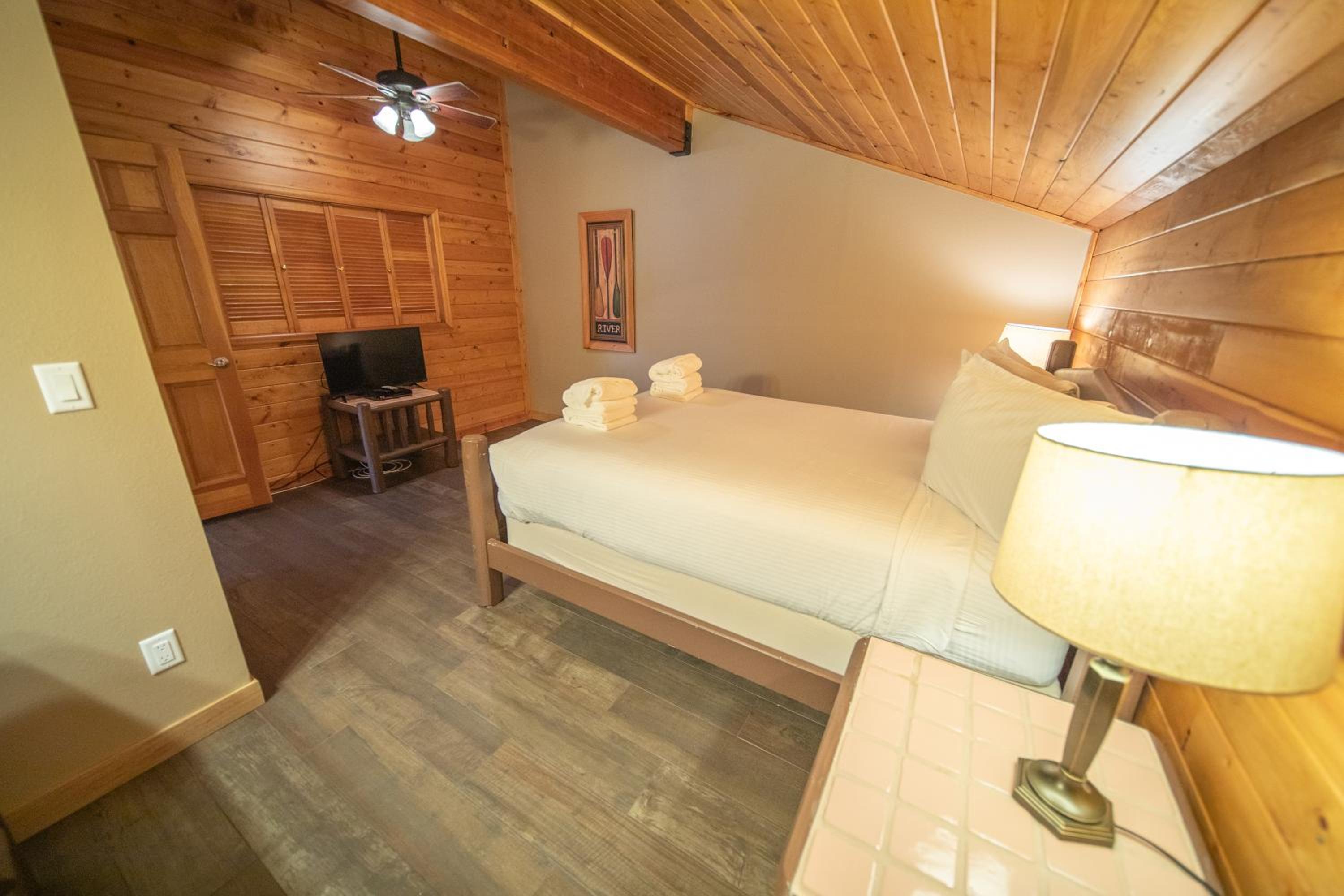 Ski Run 411 by SummitCove Lodging