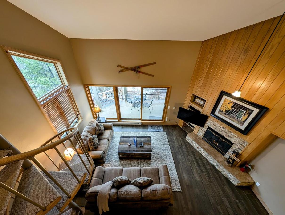 Ski Run 411 by SummitCove Lodging