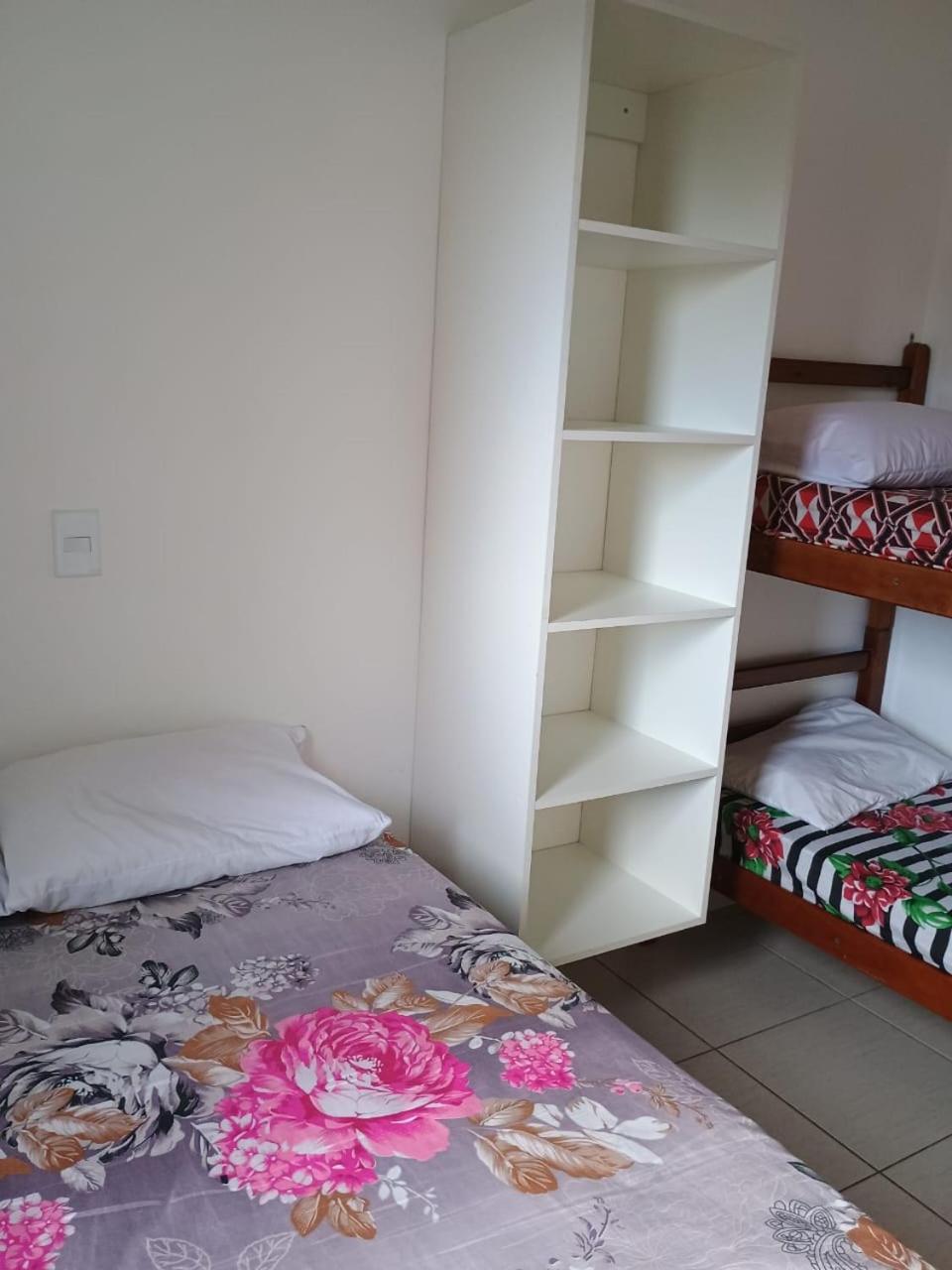 Apartamento com Lazer completo wifi, ar nos quartos