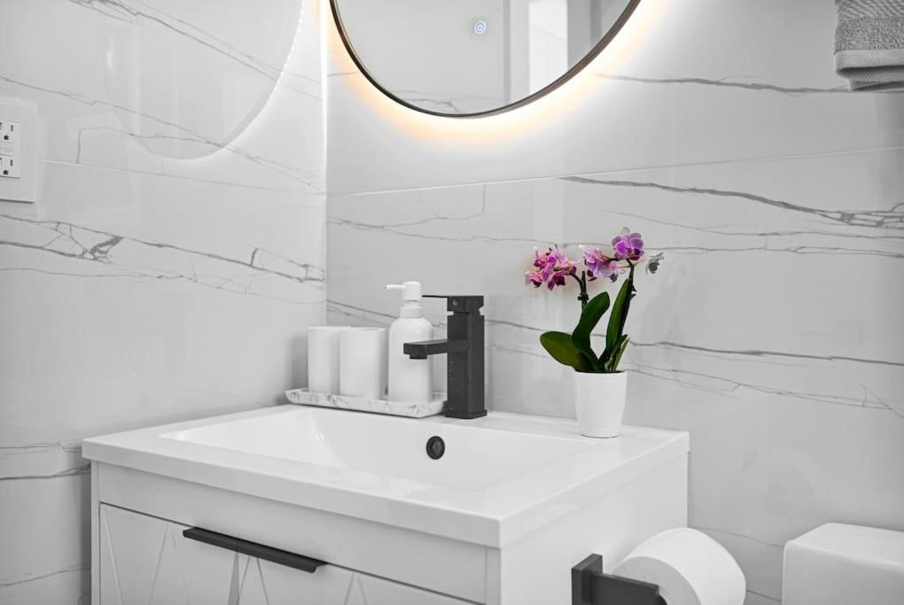 Modern Private Oasis by Design District & Wynwood