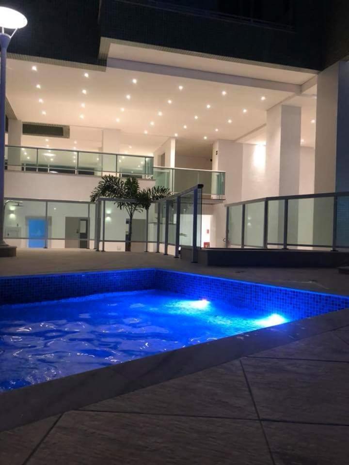 Apartamento com Lazer completo wifi, ar nos quartos