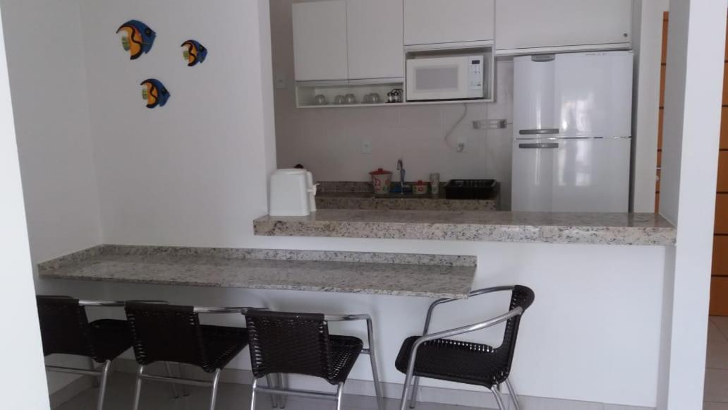 Apartamento com Lazer completo wifi, ar nos quartos