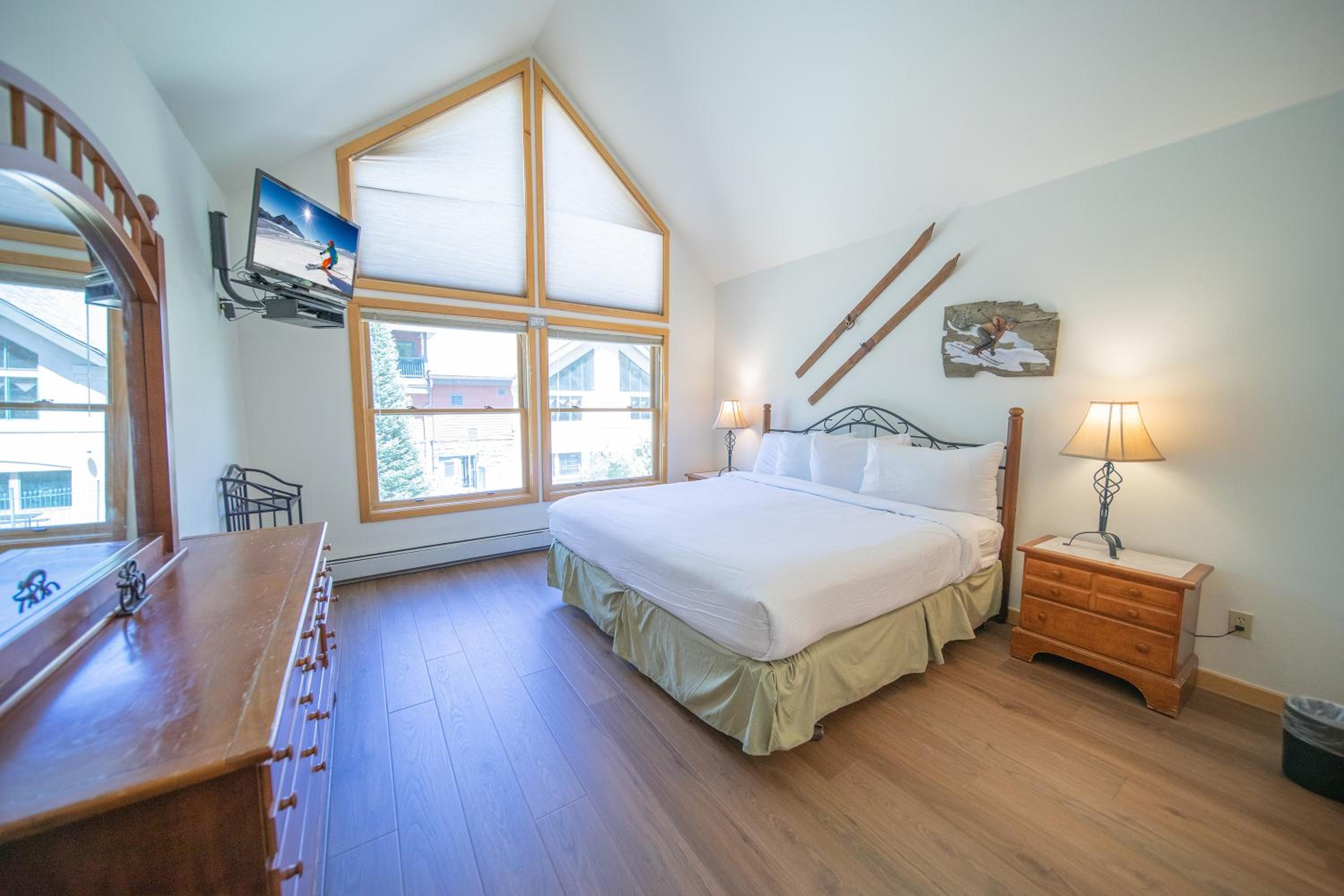 Snake River 19 by SummitCove Lodging