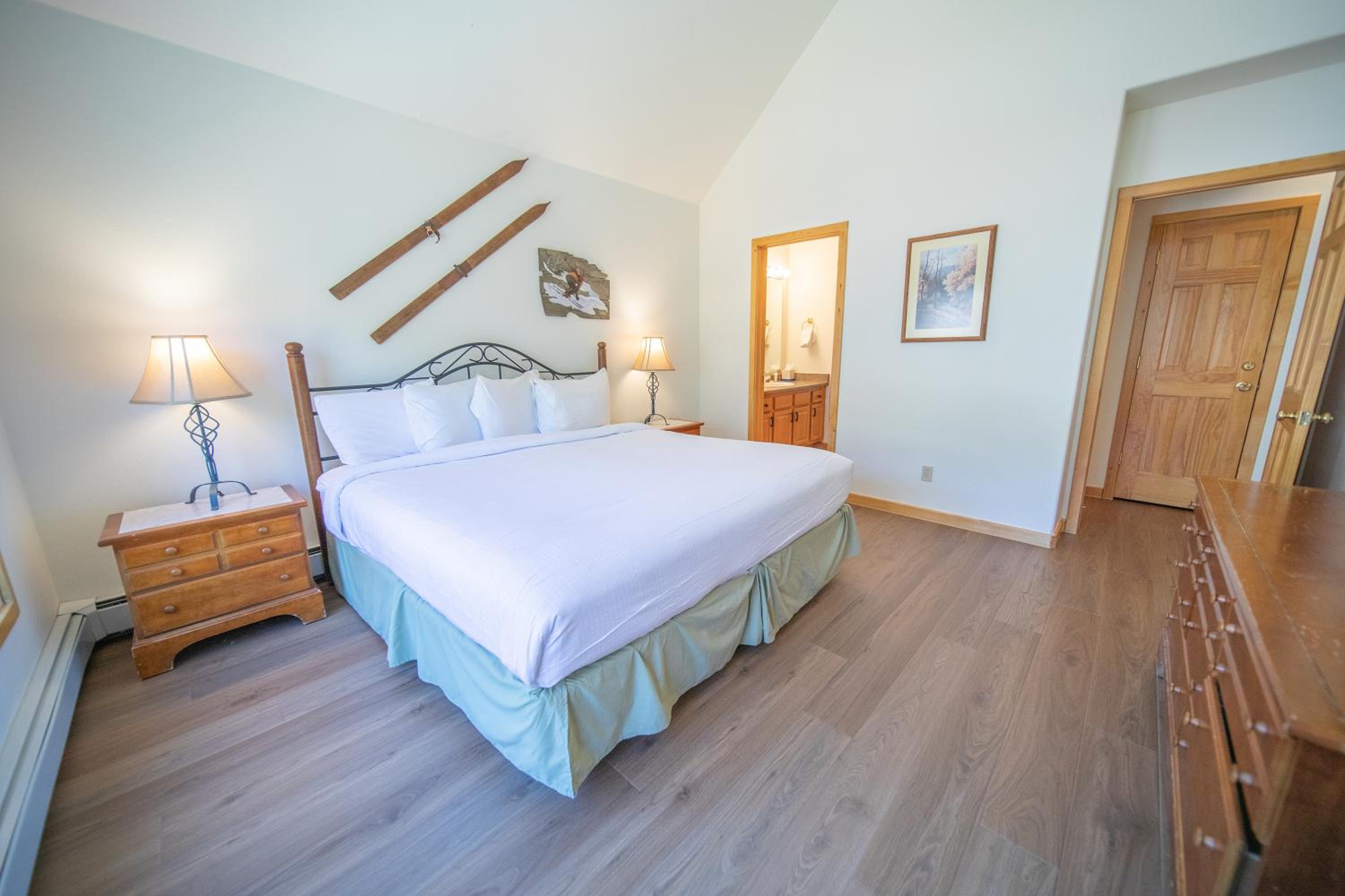 Snake River 19 by SummitCove Lodging