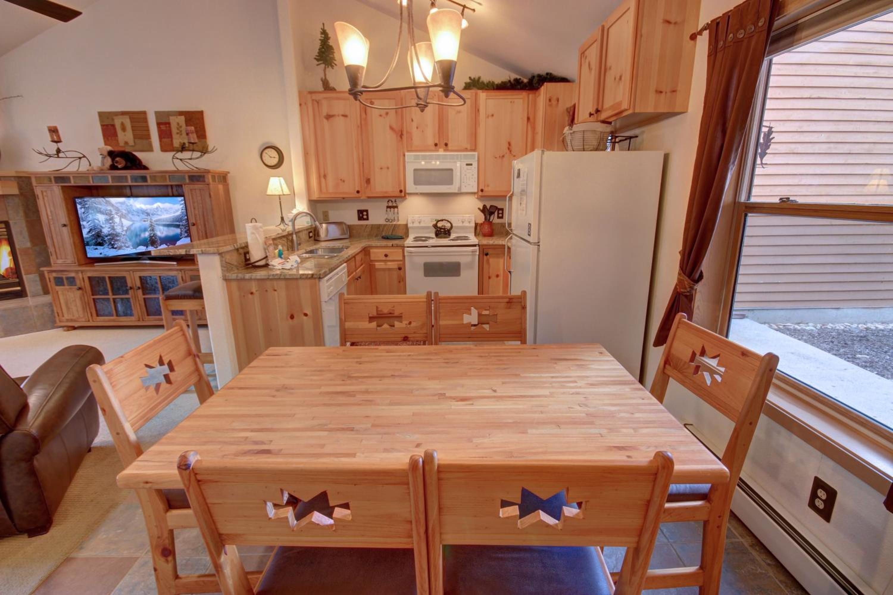 Snake River 42 by SummitCove Lodging