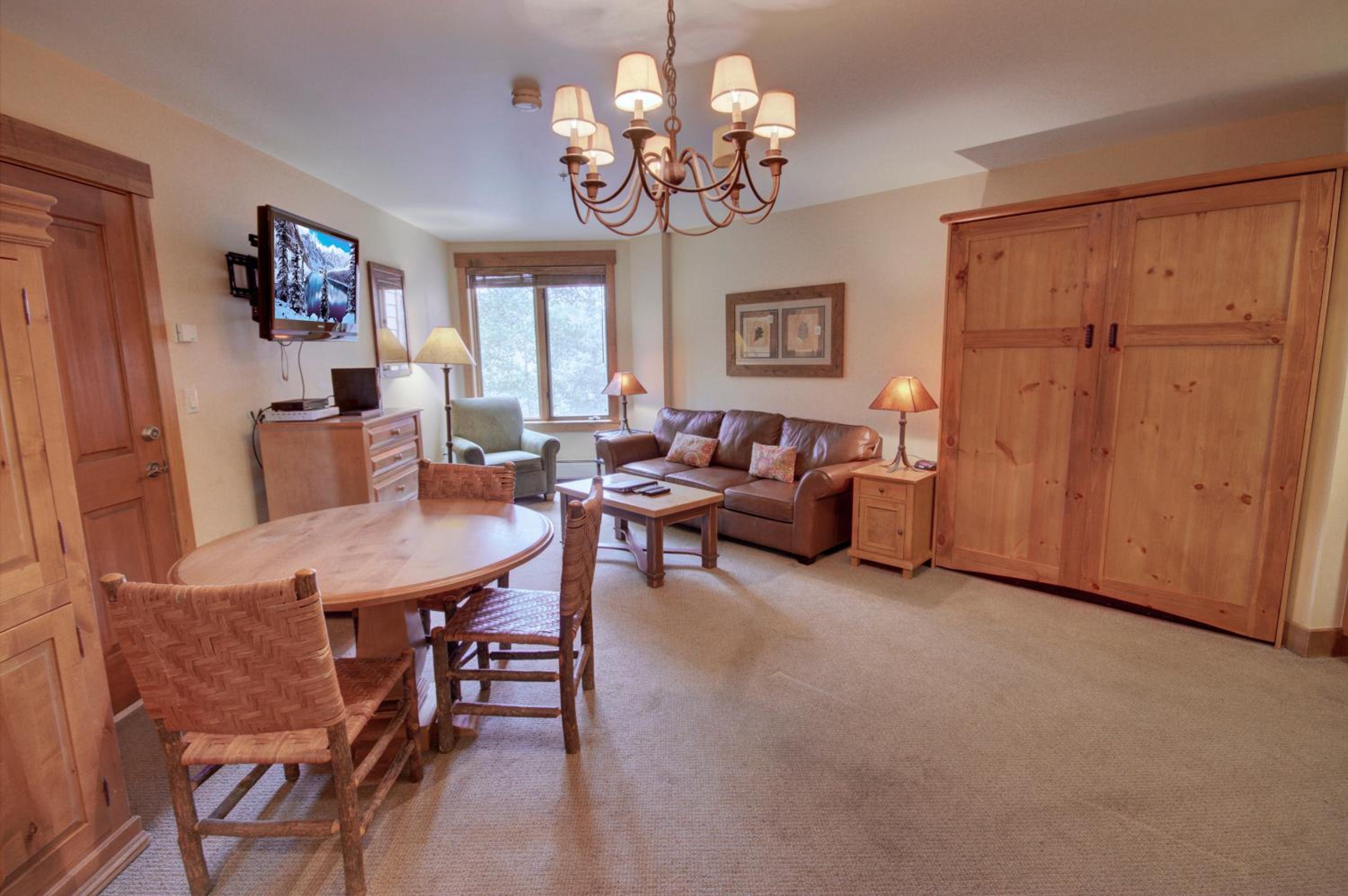 Springs 8840 by SummitCove Lodging in Colorado