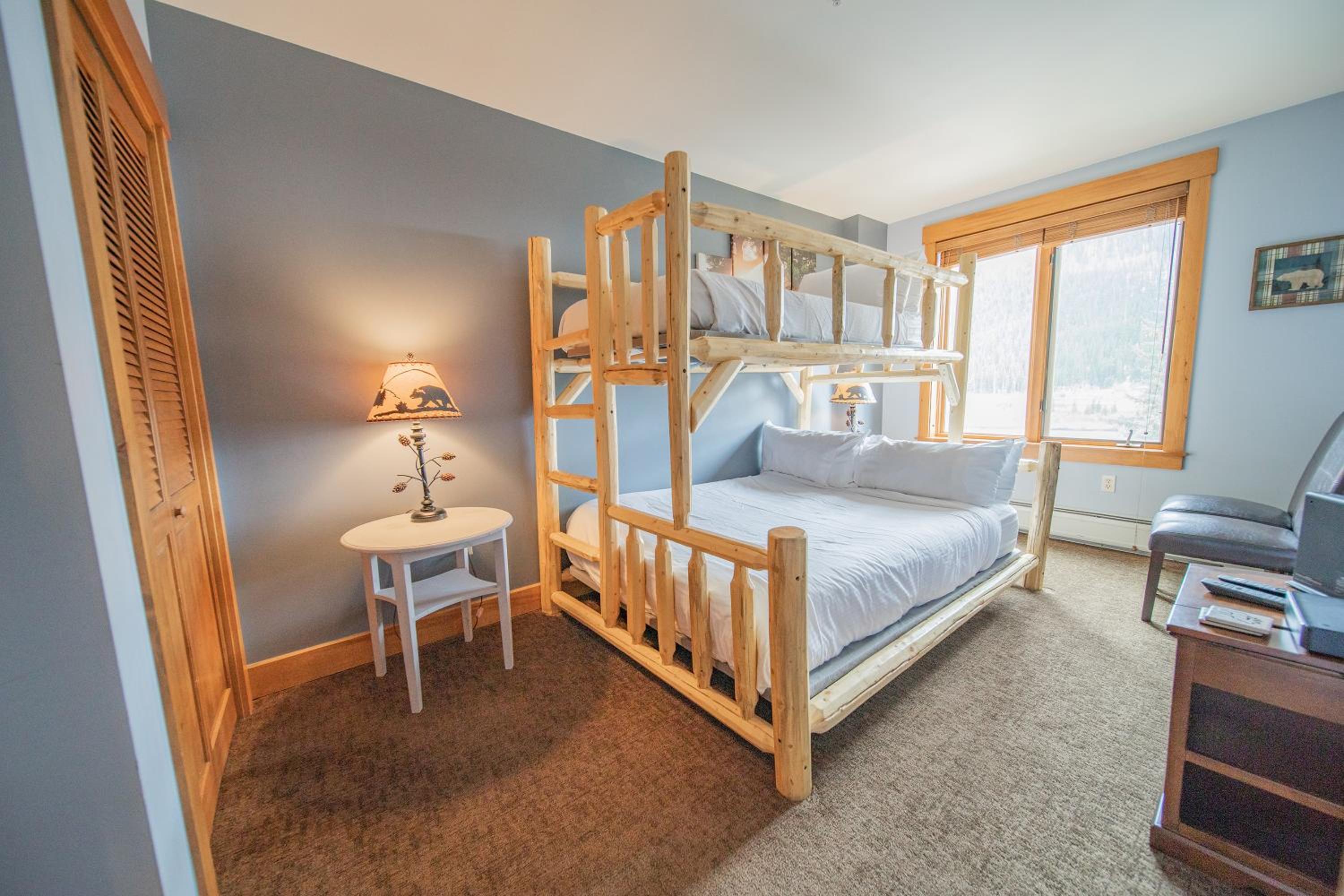 Springs 8863 by SummitCove Lodging in Colorado