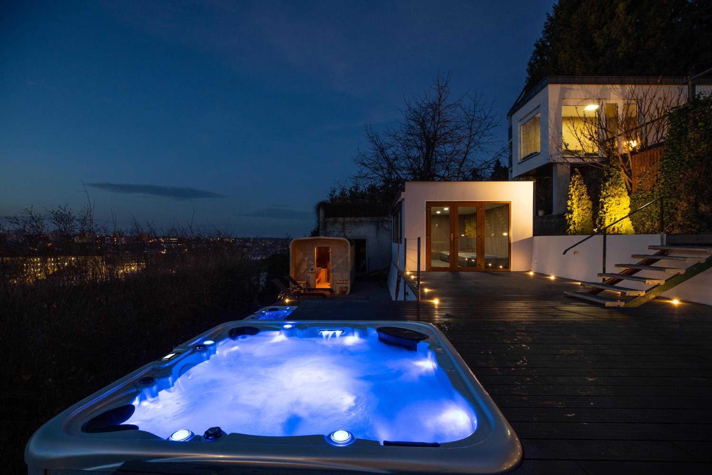 Airport Luxury Apartment & Spa Prague