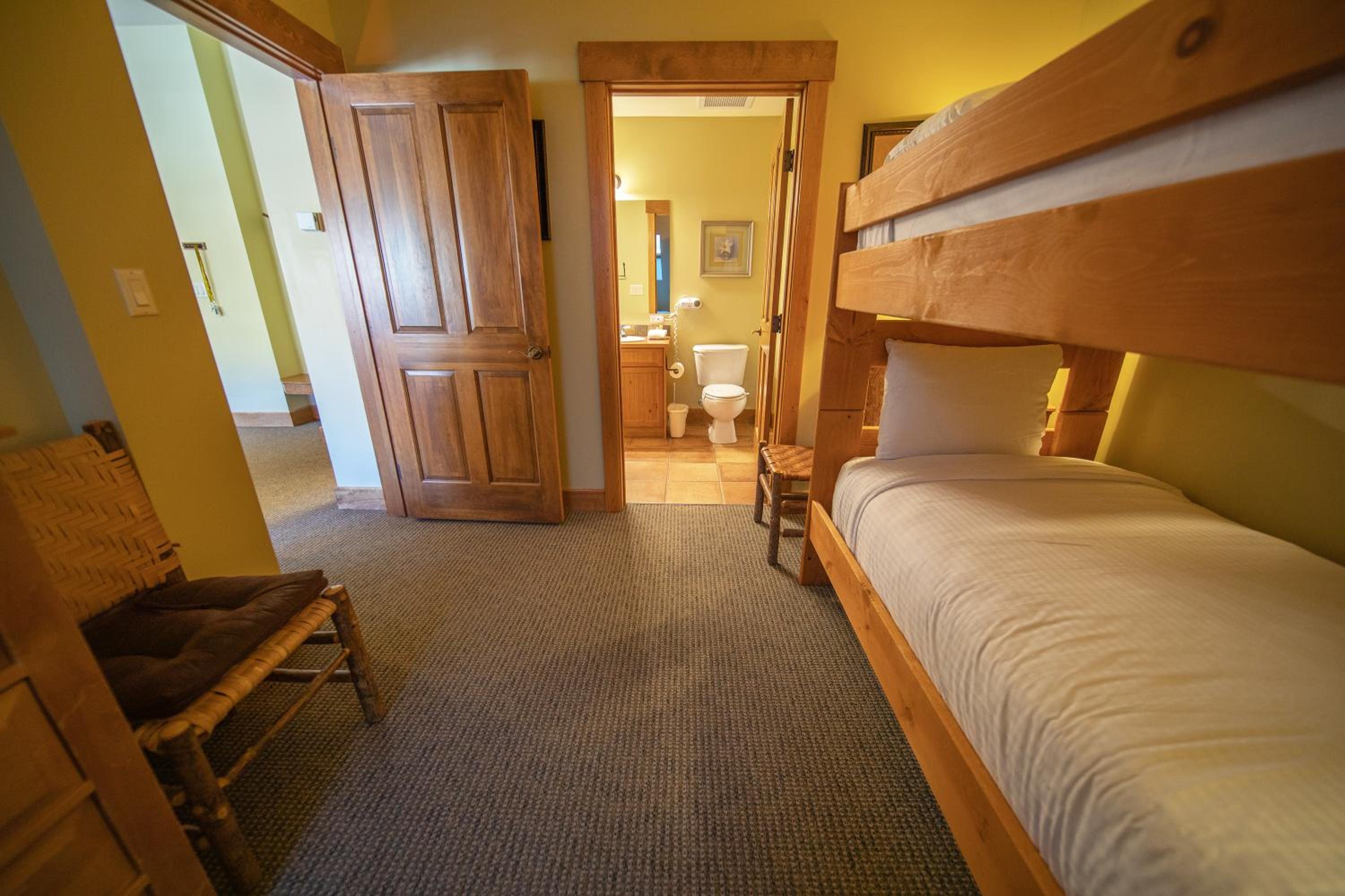 Springs 8910 by SummitCove Lodging in Colorado