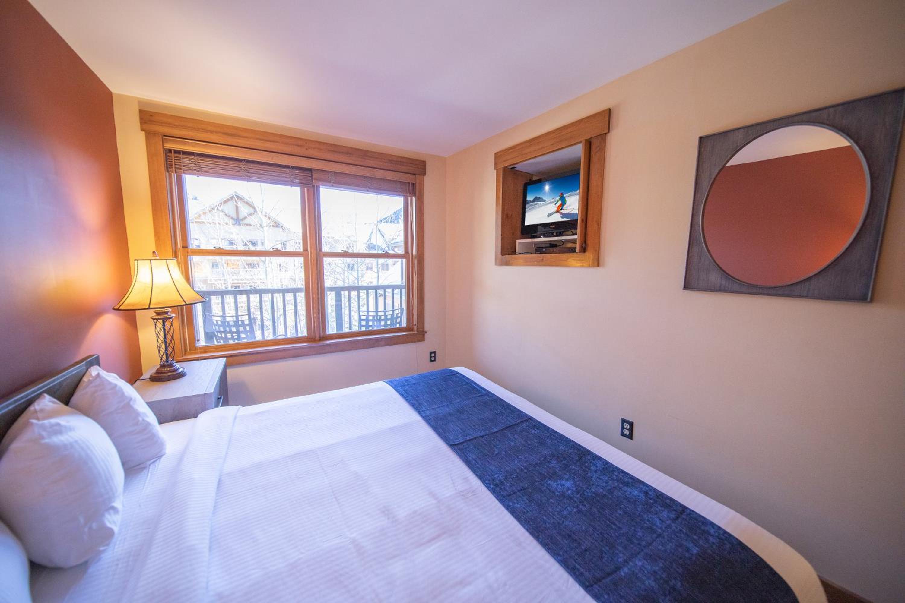 Springs 8880 by SummitCove Lodging in Colorado