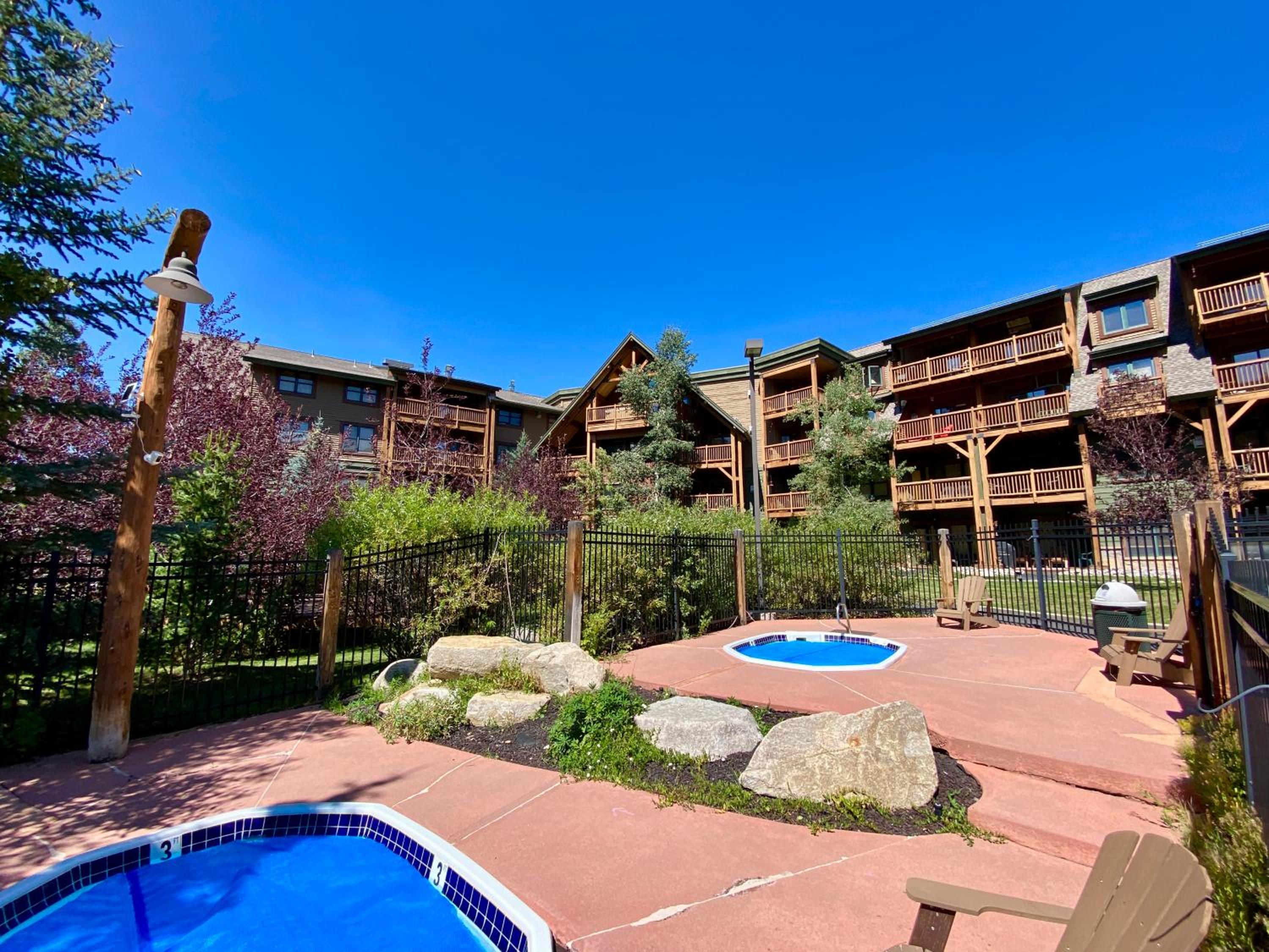 Tenderfoot Lodge 2613 by SummitCove Lodging view 2