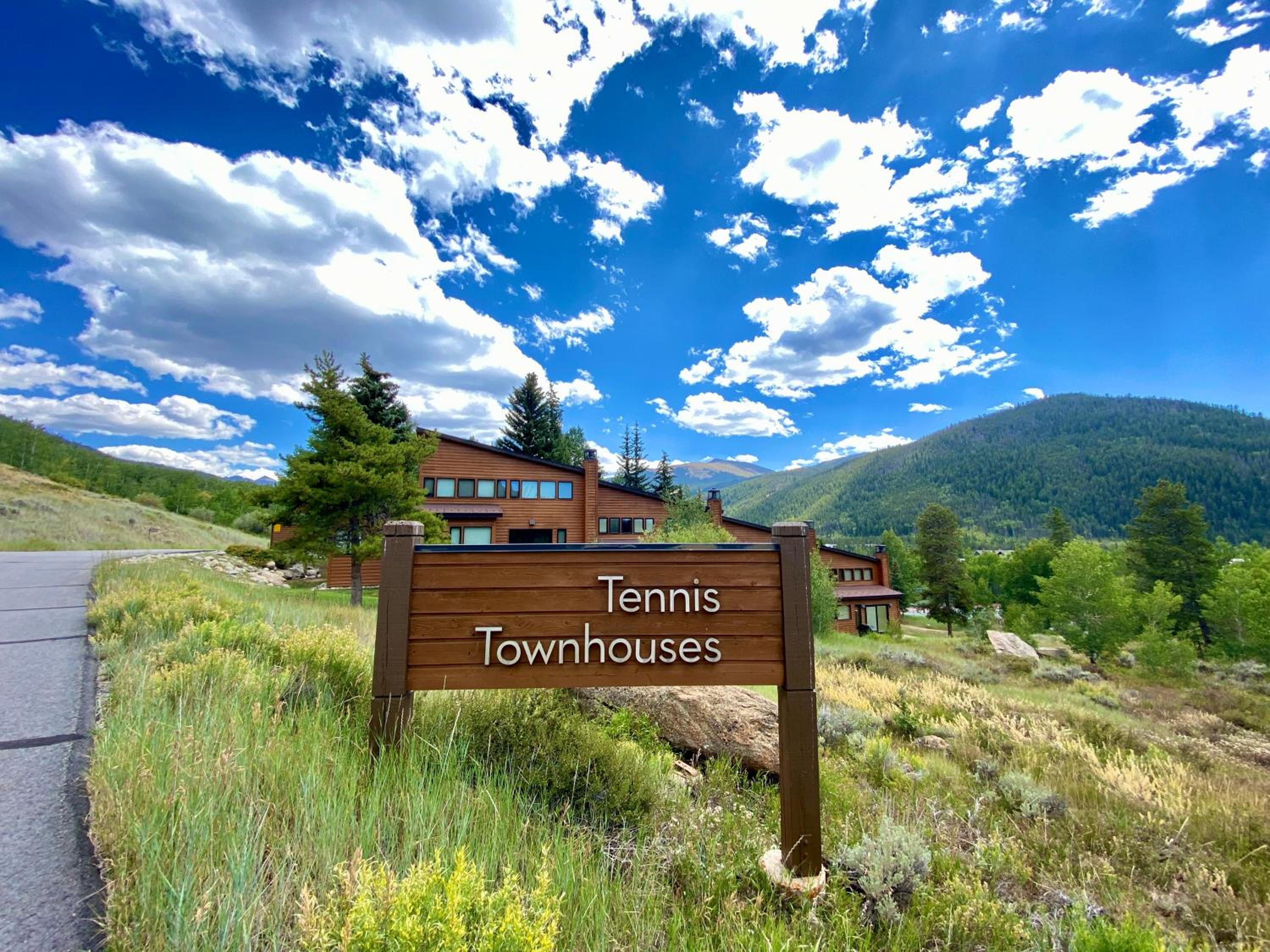 Tennis Townhomes 1331 by SummitCove Lodging in Colorado