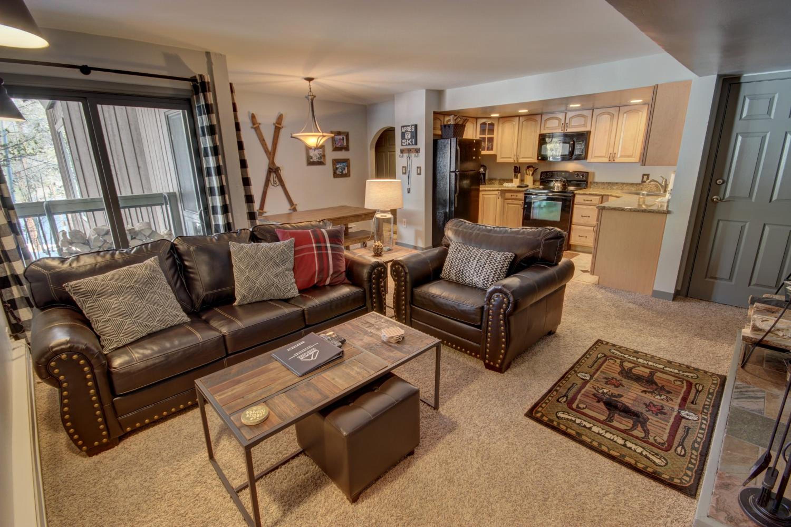 Wild Irishman 1059 by SummitCove Lodging