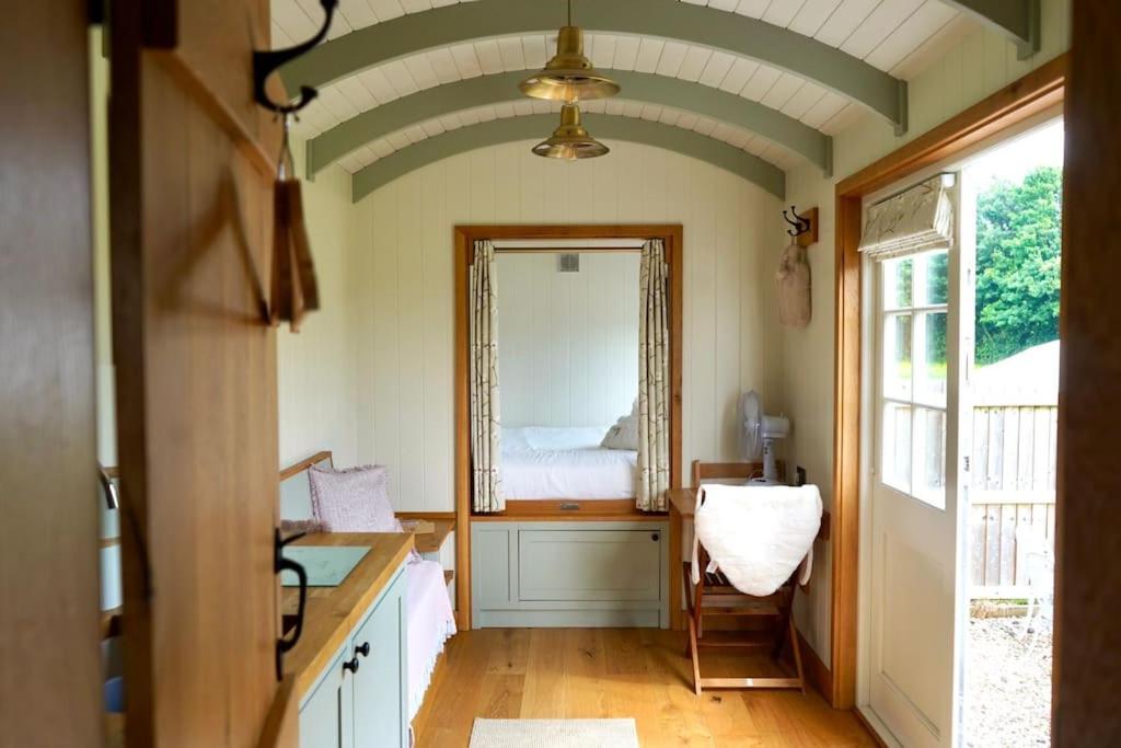 Cherry Blossom Hut, photo 32