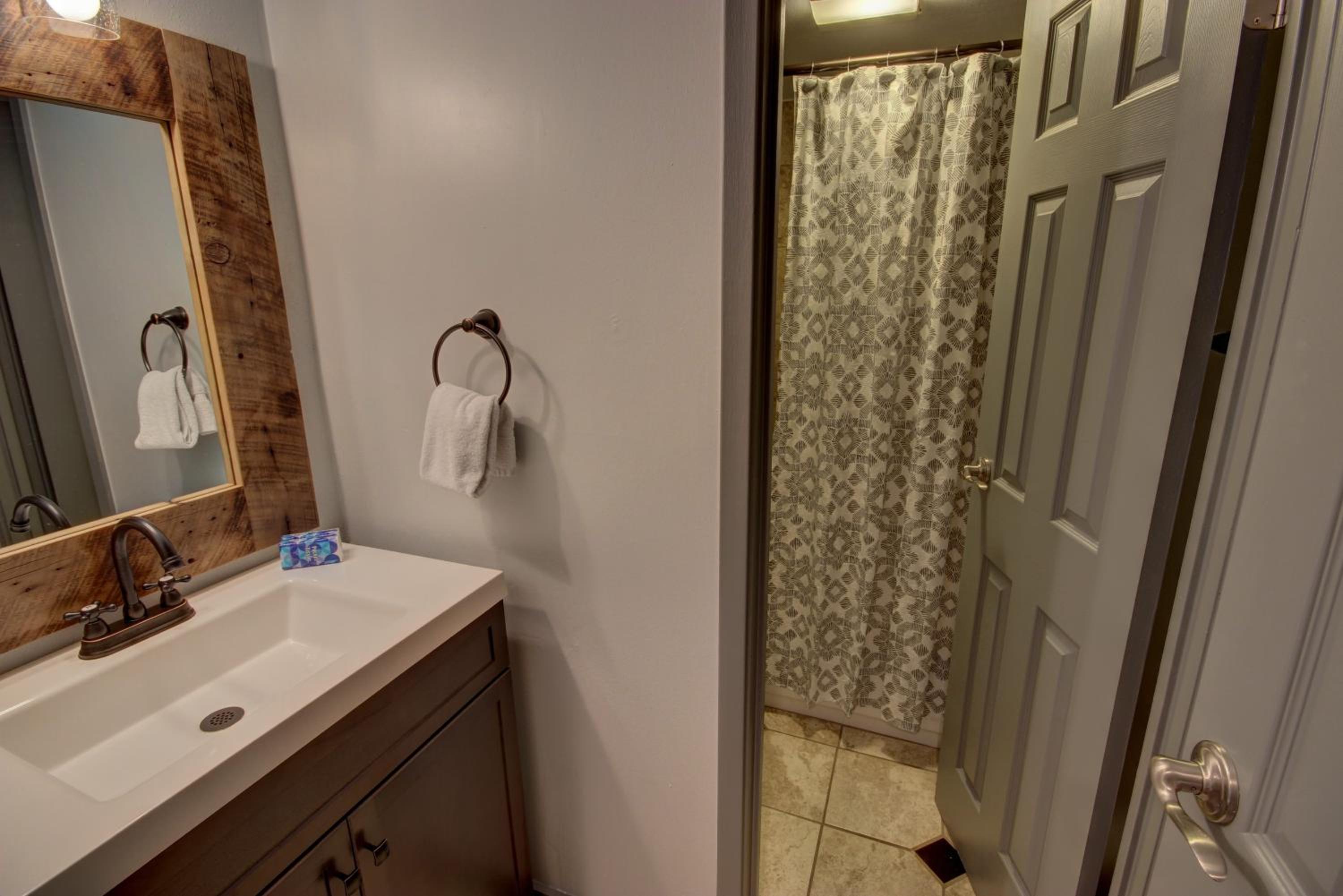 Wild Irishman 1059 by SummitCove Lodging