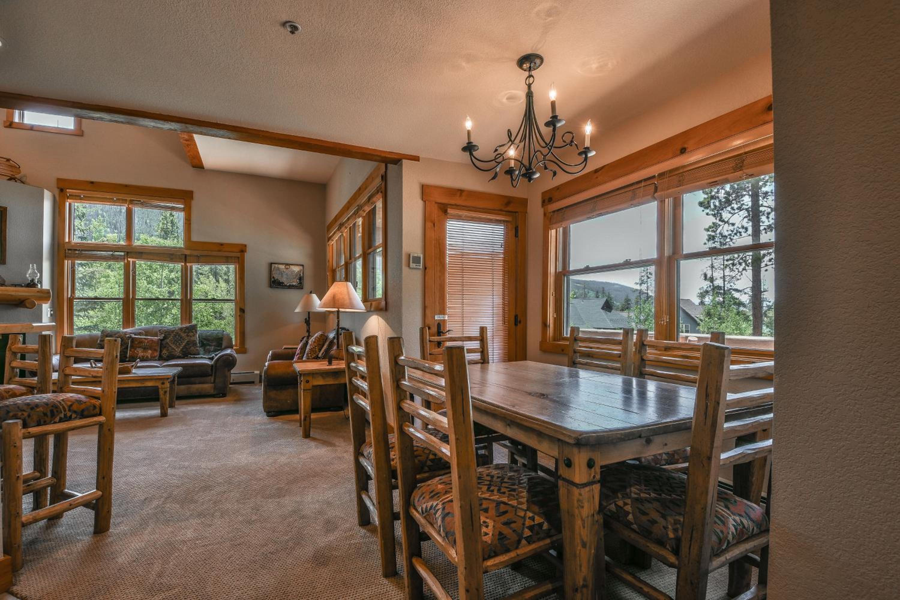 Trappers Crossing 8753 by SummitCove Lodging