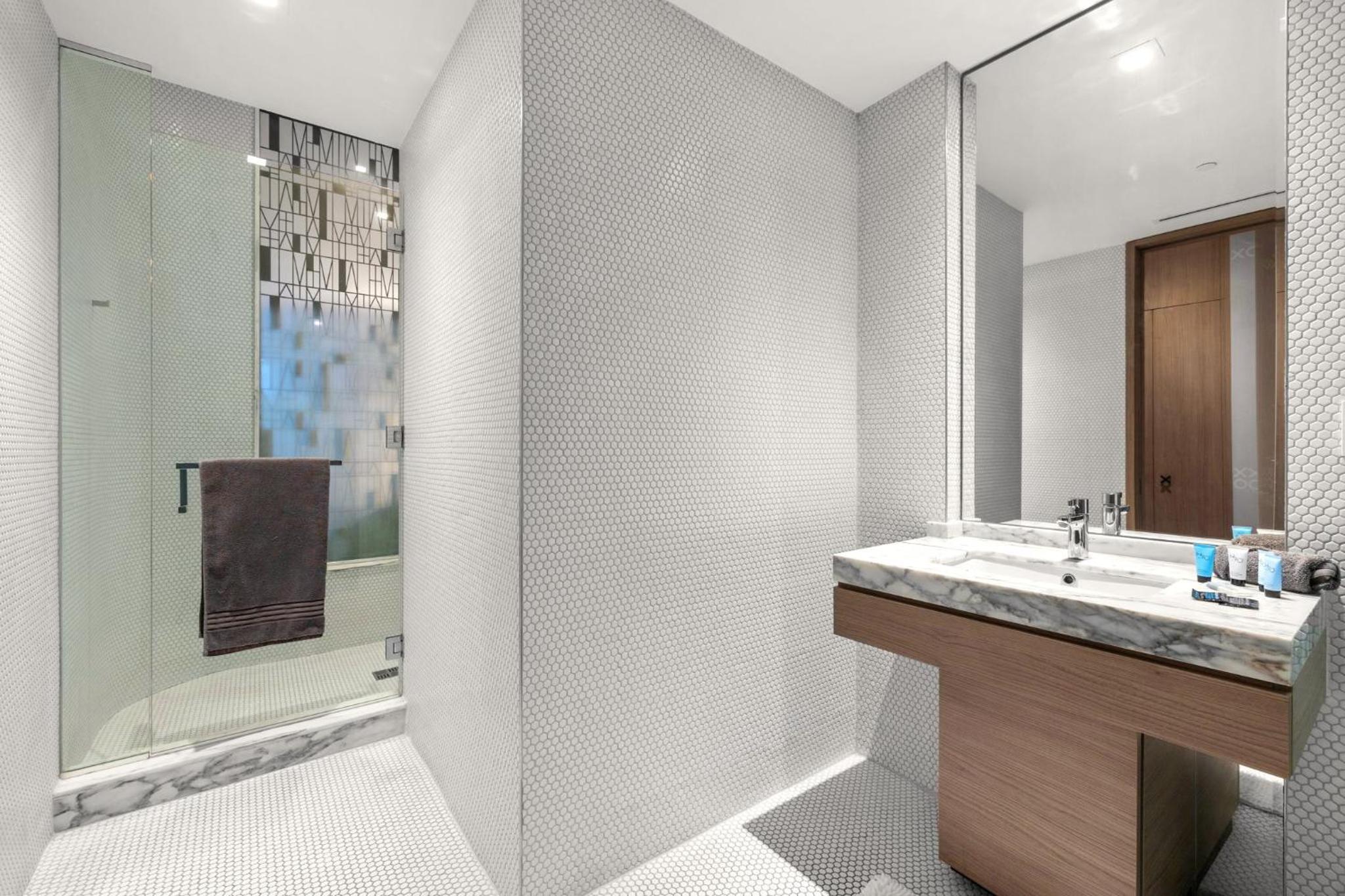 Luxury King Suite W City view at SLS Brickell