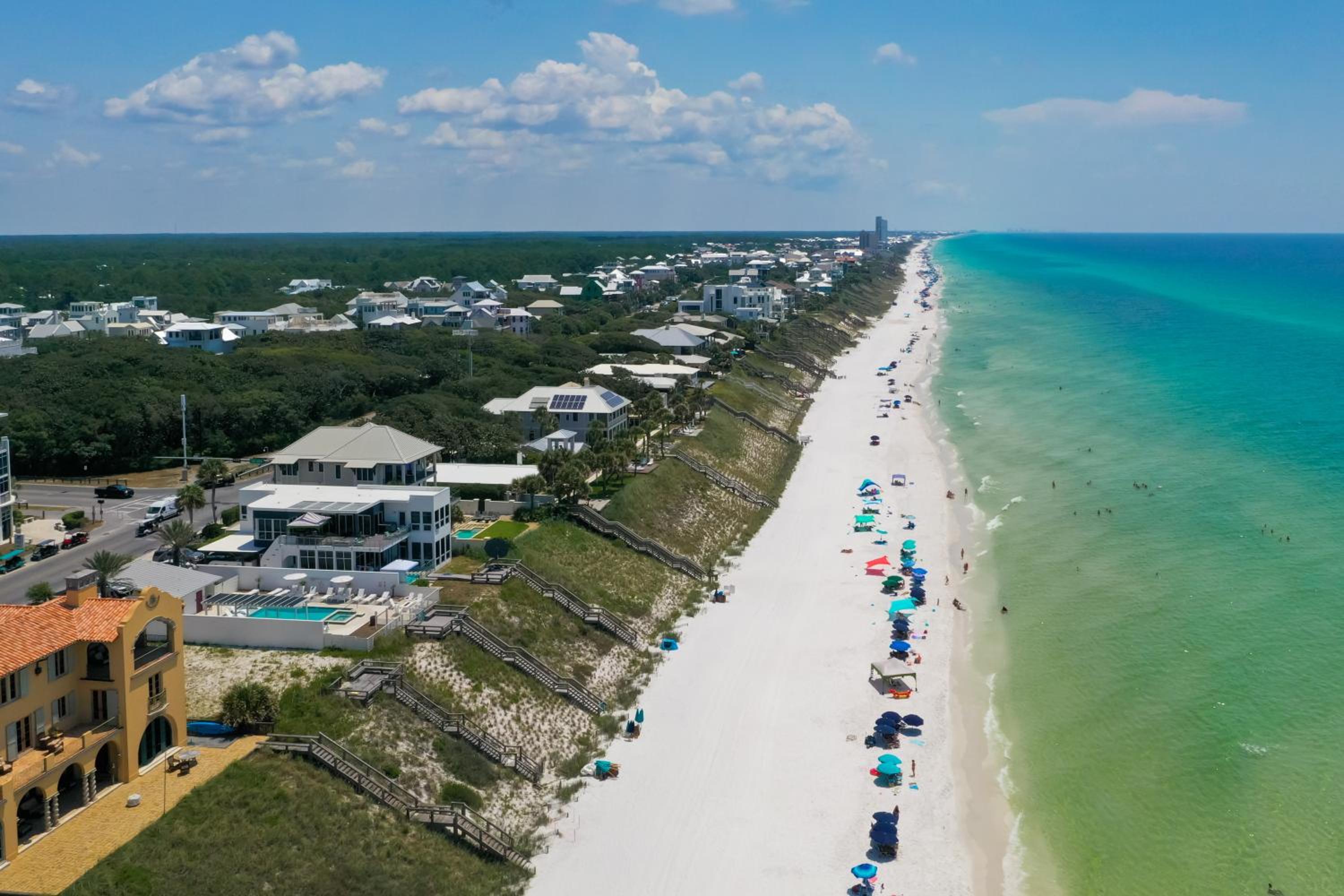 Walk to Seaside and Beach, Great Porch, Parking! view 2