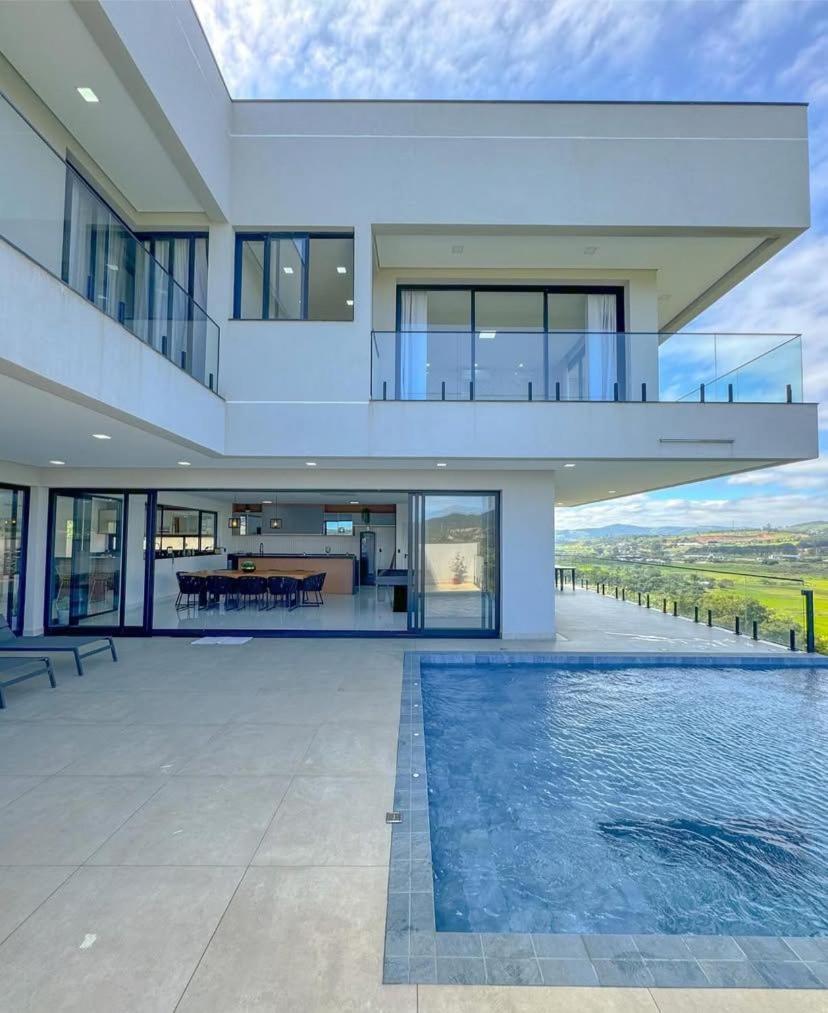 Casa com vista Surreal